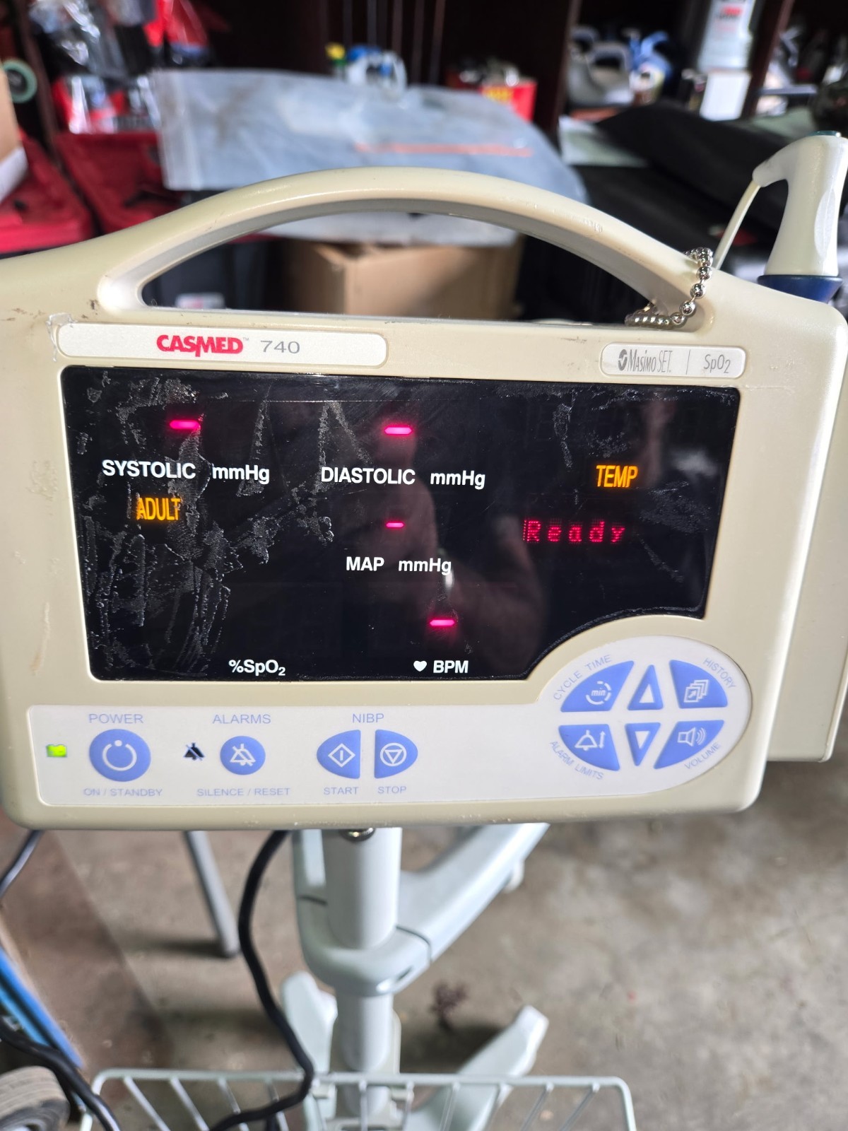 Casmed 740 Digital Blood Pressure Monitor/Pulse Ox/Temperature Cart Mounted