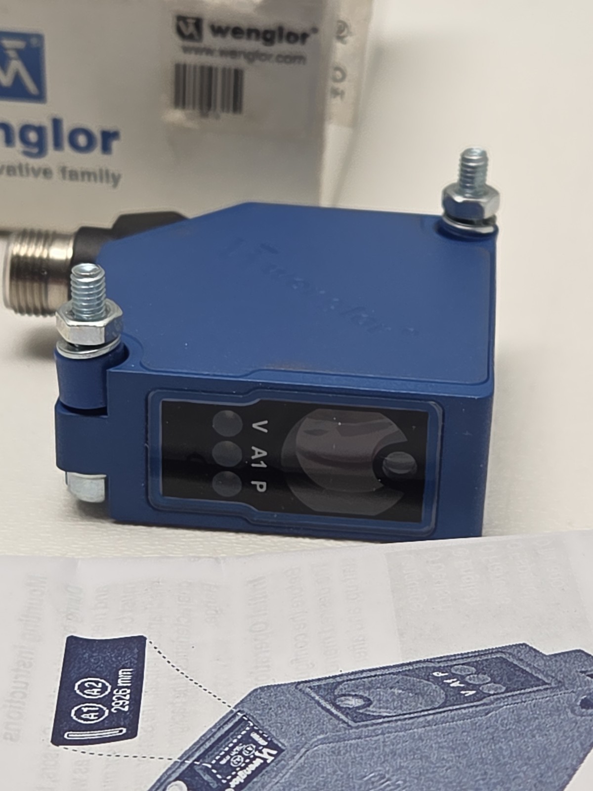 Wenglor OPT2011 Photoelectric Distance Sensor 30VDC