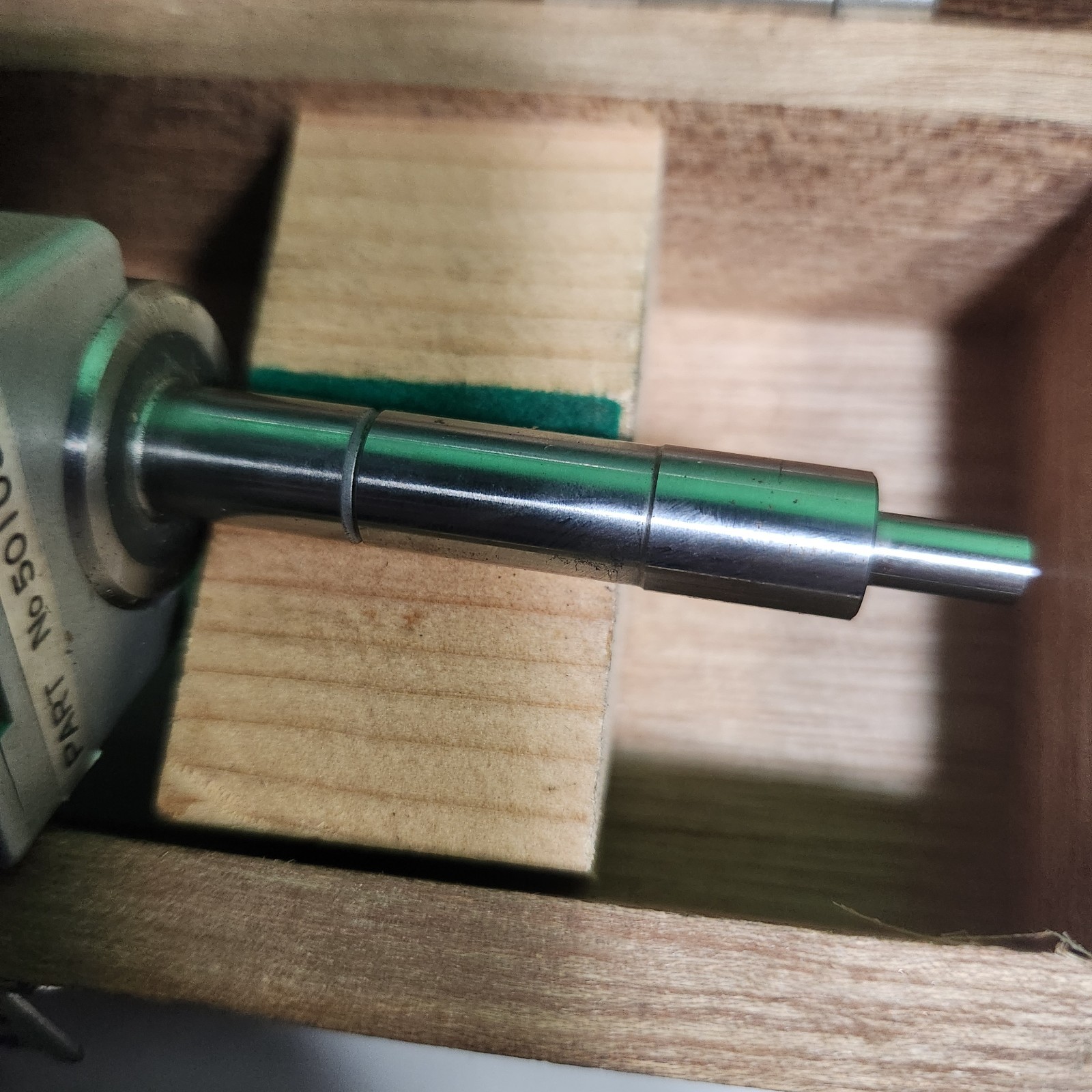 Universal Houdaille Centering Gauge Machinist Tool w/ Wooden Case