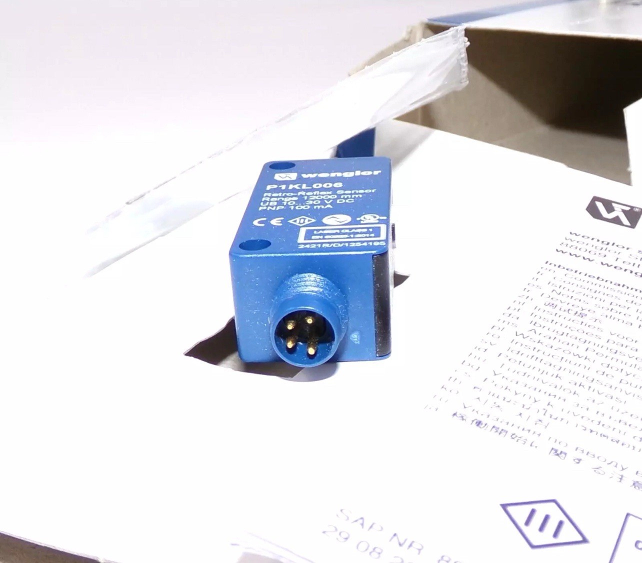 Wenglor 10-30VDC Retro-Reflex Sensor P1KL006. NEW! FREE SHIPPING! G7