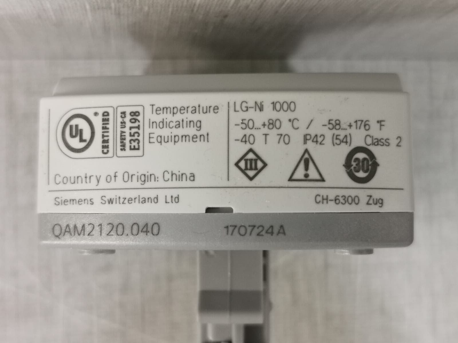 LOT 2 PCS SIEMENS QAM2120.040 Duct Sensor LG – WITH FILTHY BOX