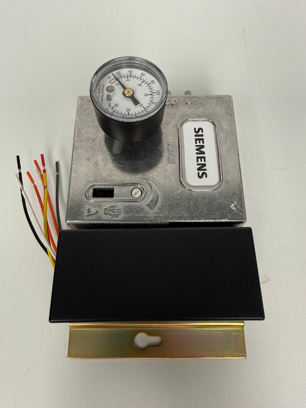 SIEMENS 545-208 ANALOG OUTPUT PNEUMATIC TRANSDUCER AO-P TRANSDUCER NEW