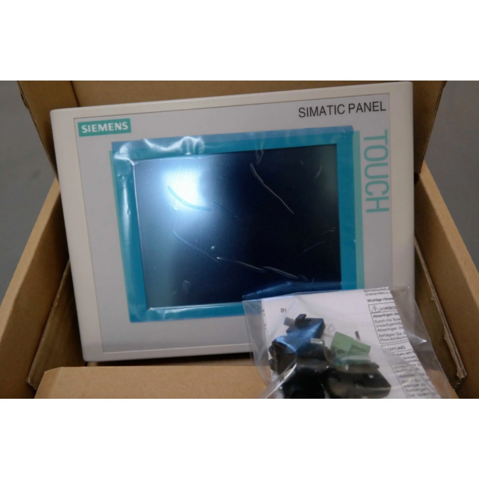 SIEMENS hmi touch panel 6AV6642-0BA01-1AX0 sealed box 6AV6642-0BA01-1AX0 by DHL