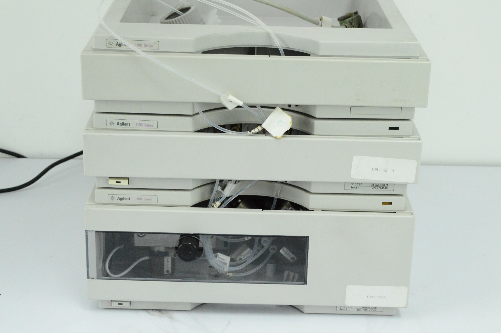 Agilent 1100 HPLC G1311A Quat Pump with G1379A Degasser & tray