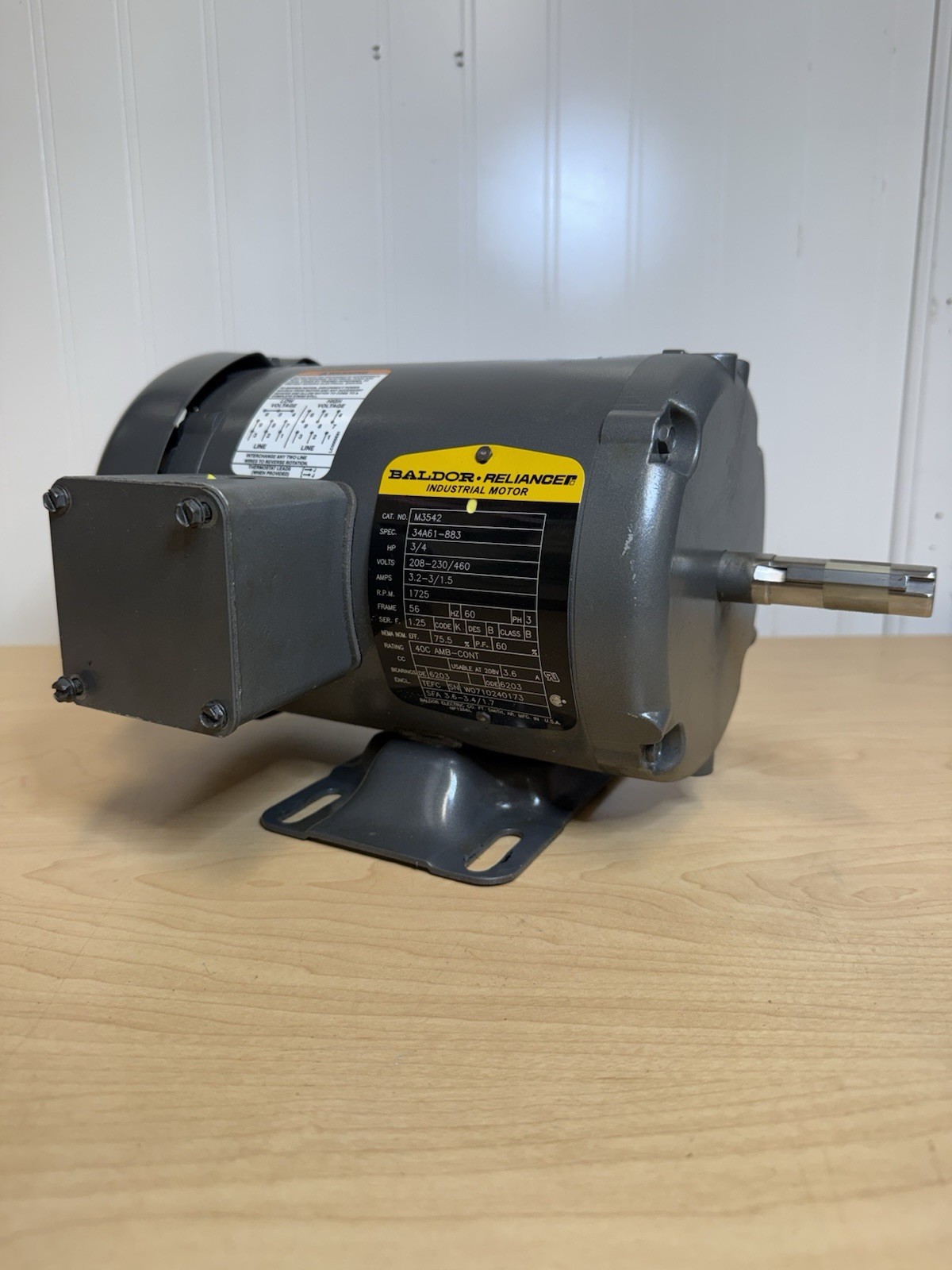 NEW! Baldor Reliance M3542 3/4 HP 1725 RPM 34A61-883 AC Electric Motor