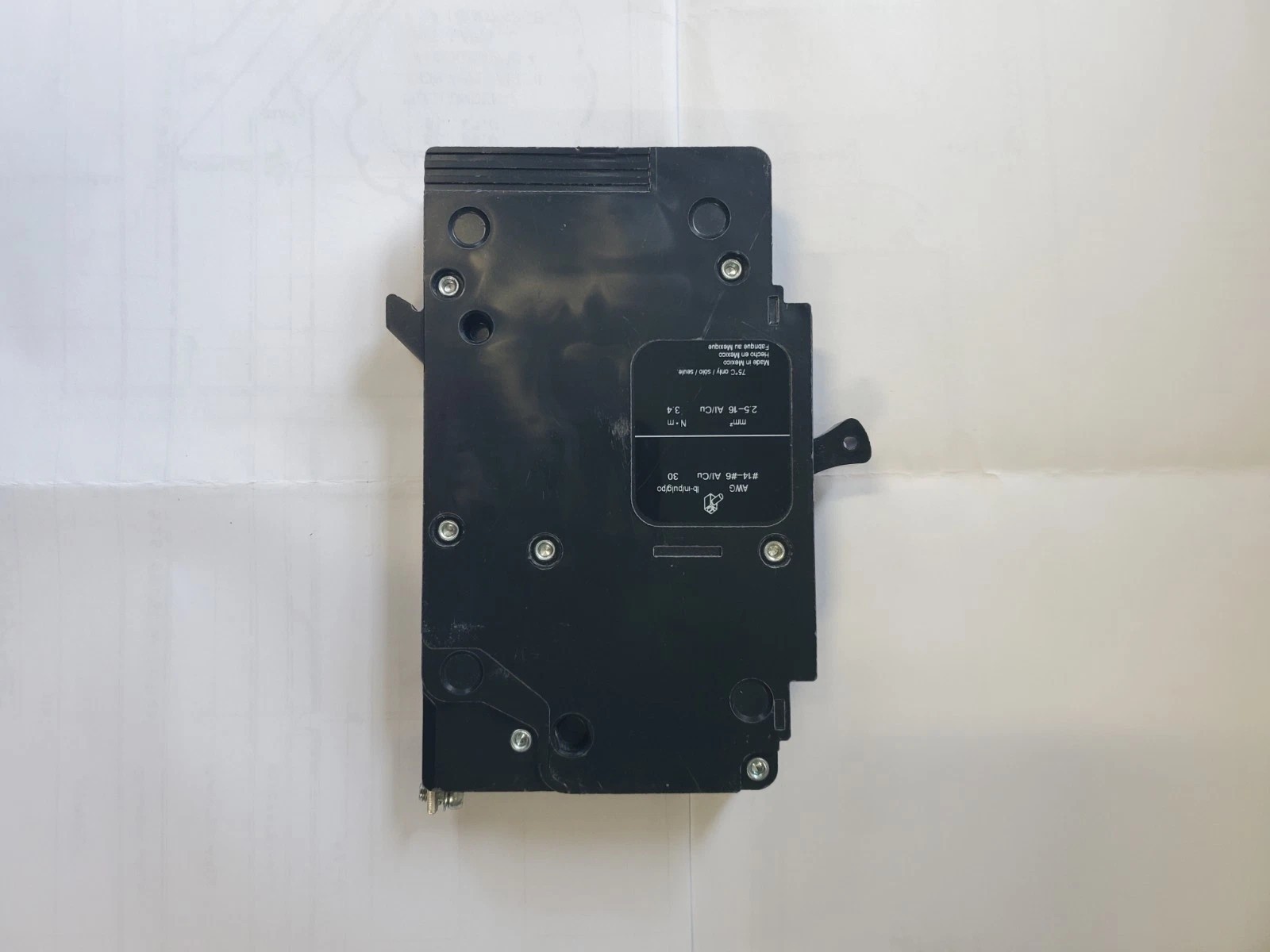 Square D EDB14020 Bolt-On Circuit Breaker 1P / 277V / 20 AMP Open Box Unused