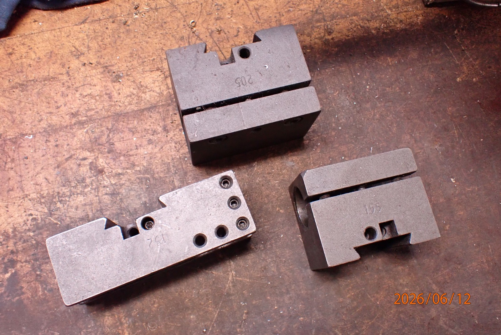 3, KDK METAL LATHE QUICK CHANGE TOOL HOLDERS 155, 152 AND 205 BORING BAR HOLDER