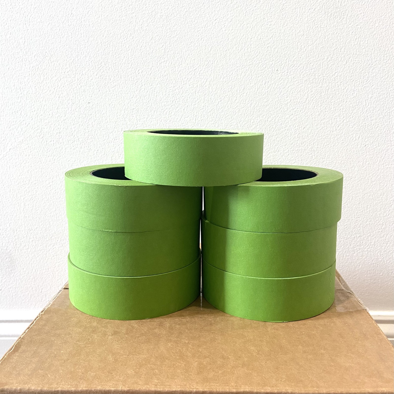 Lot Of 32 Rolls 1.5″ X 60 Yrds Green Painters Masking Tape Fine Edge MADE IN USA