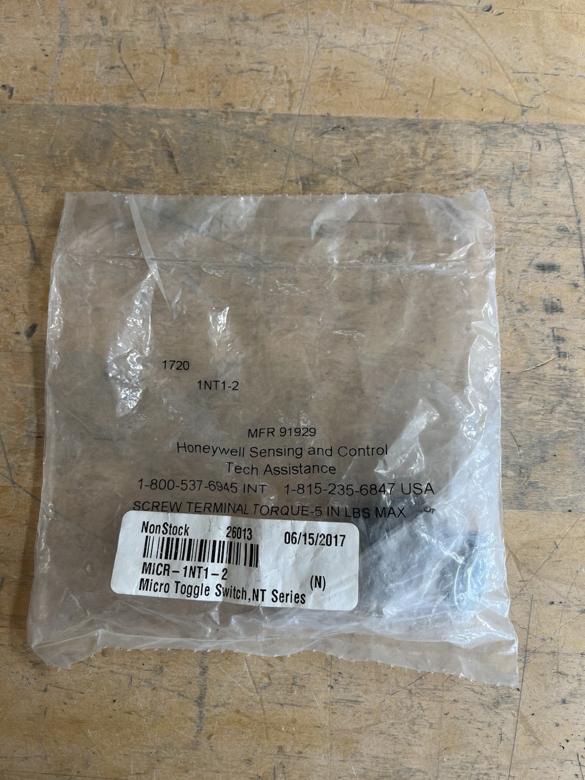 Honeywell 1NT1-2 Toggle Switch SPST OFF-ON Screw Terminals