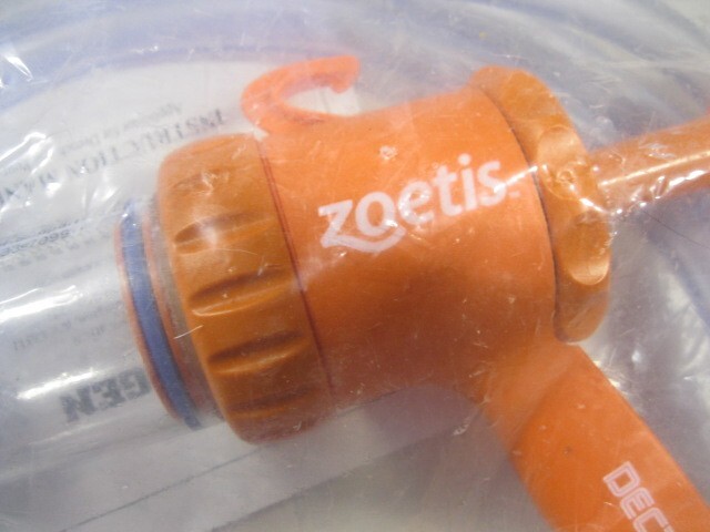 Neogen Zoetis Pour-On Gun 65 Ml With PP Barrel With Soft Tubing