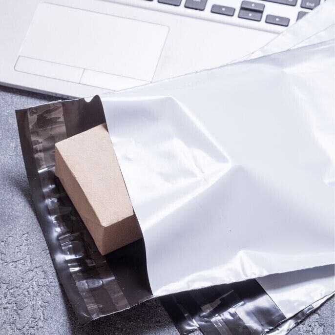 12 X 15.5 Poly Mailers Plastic Shipping Envelopes Self Sealing 2.5 MIL 50 Count