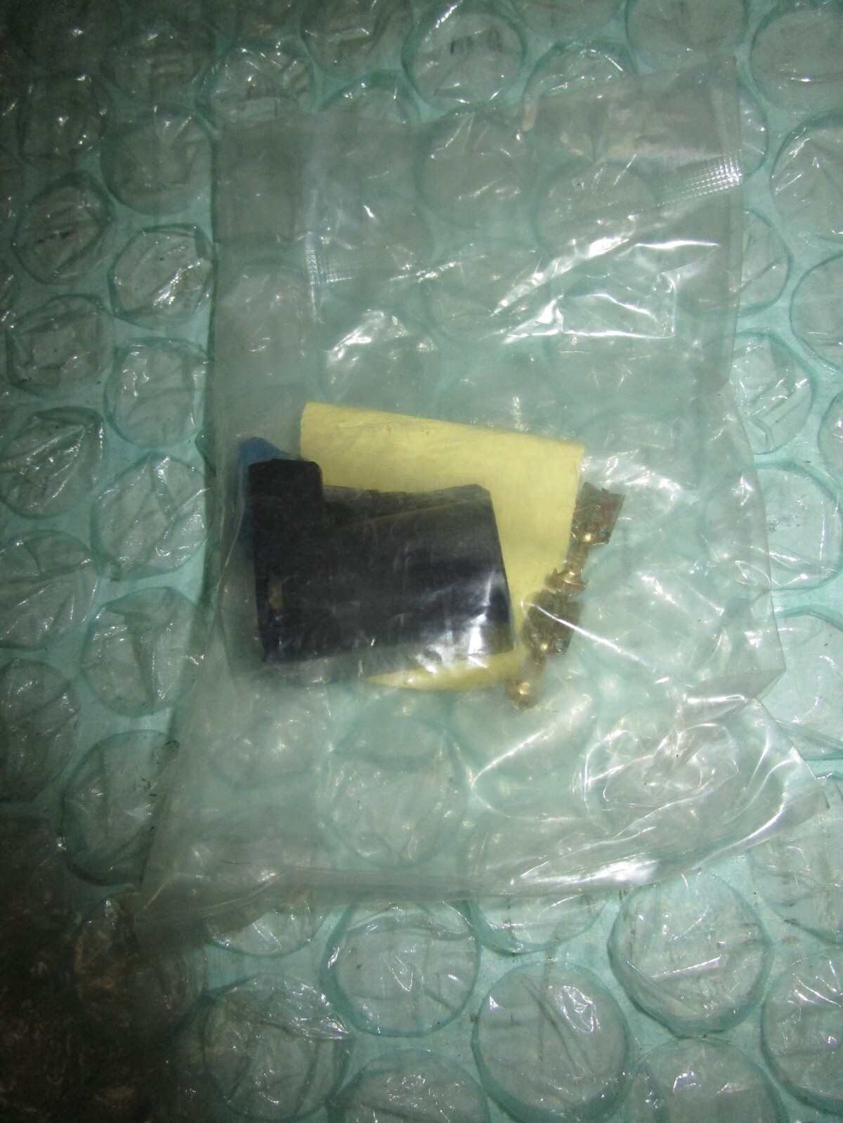 New Mitsubishi connector 32B90-00300