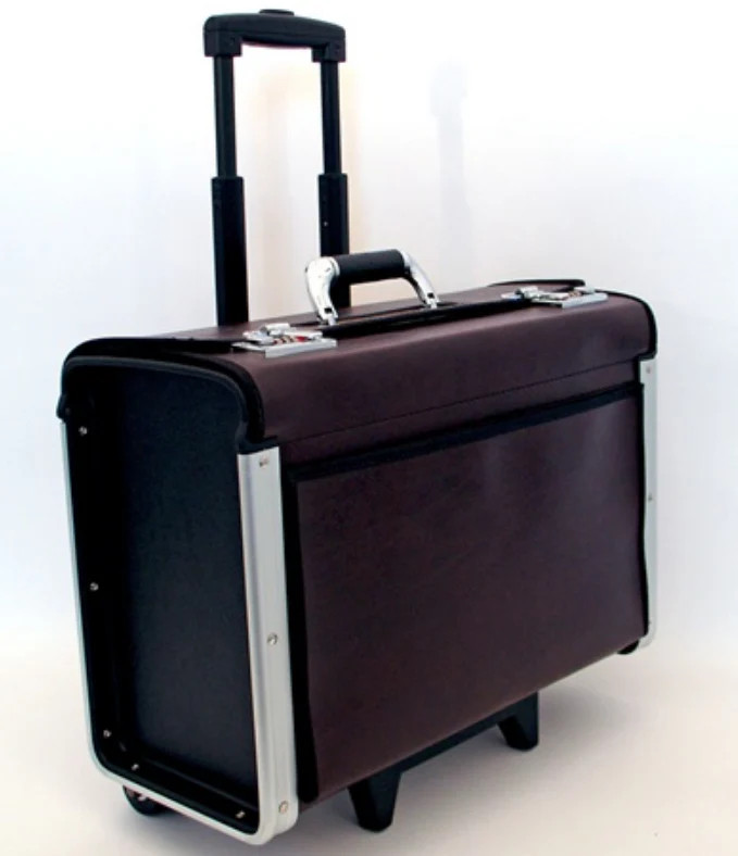 HT219HW – PLATT LUGGAGE – CATALOG CASE – Interior Dimensions (L x W x D): 17″ x