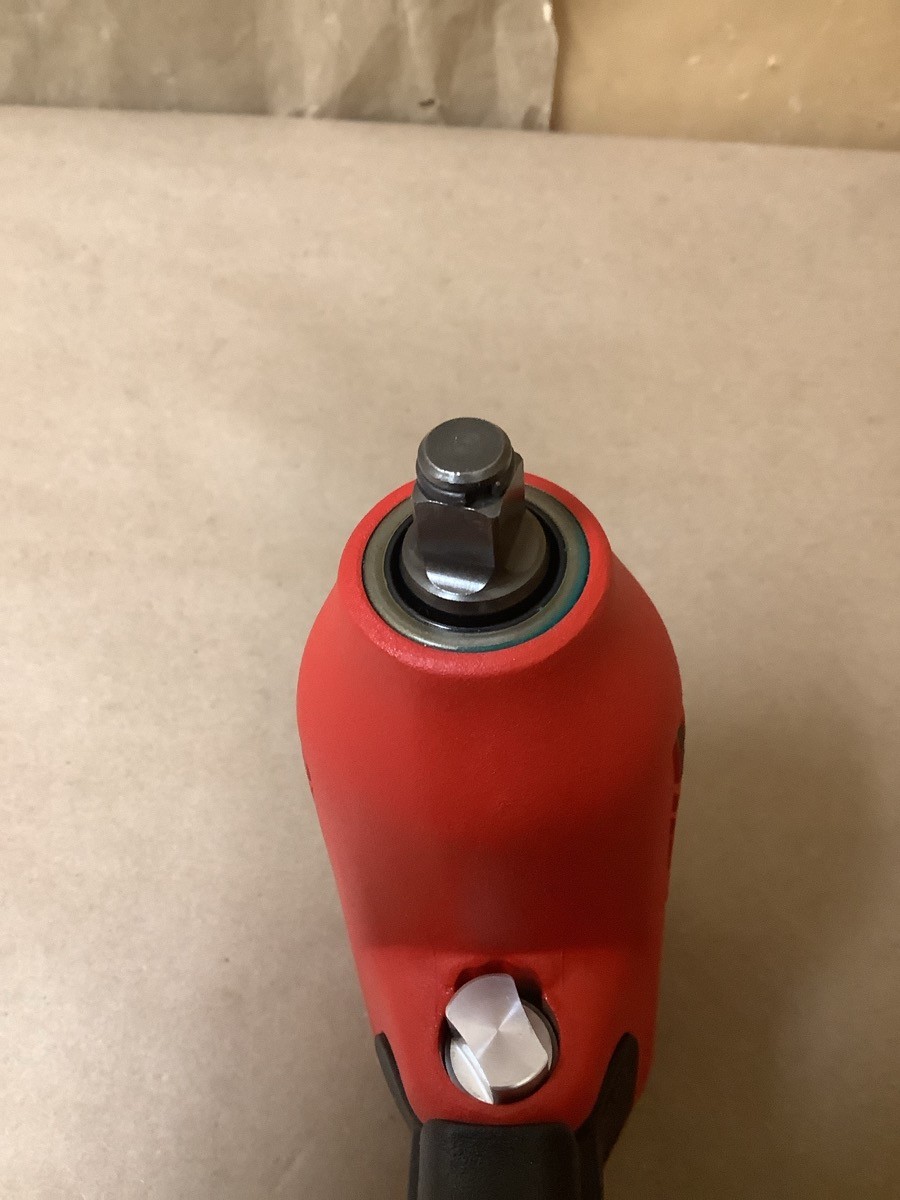 SNAP-ON MG325 3/8″ DRIVE AIR IMPACT WRENCH IN BOX (B42010713)
