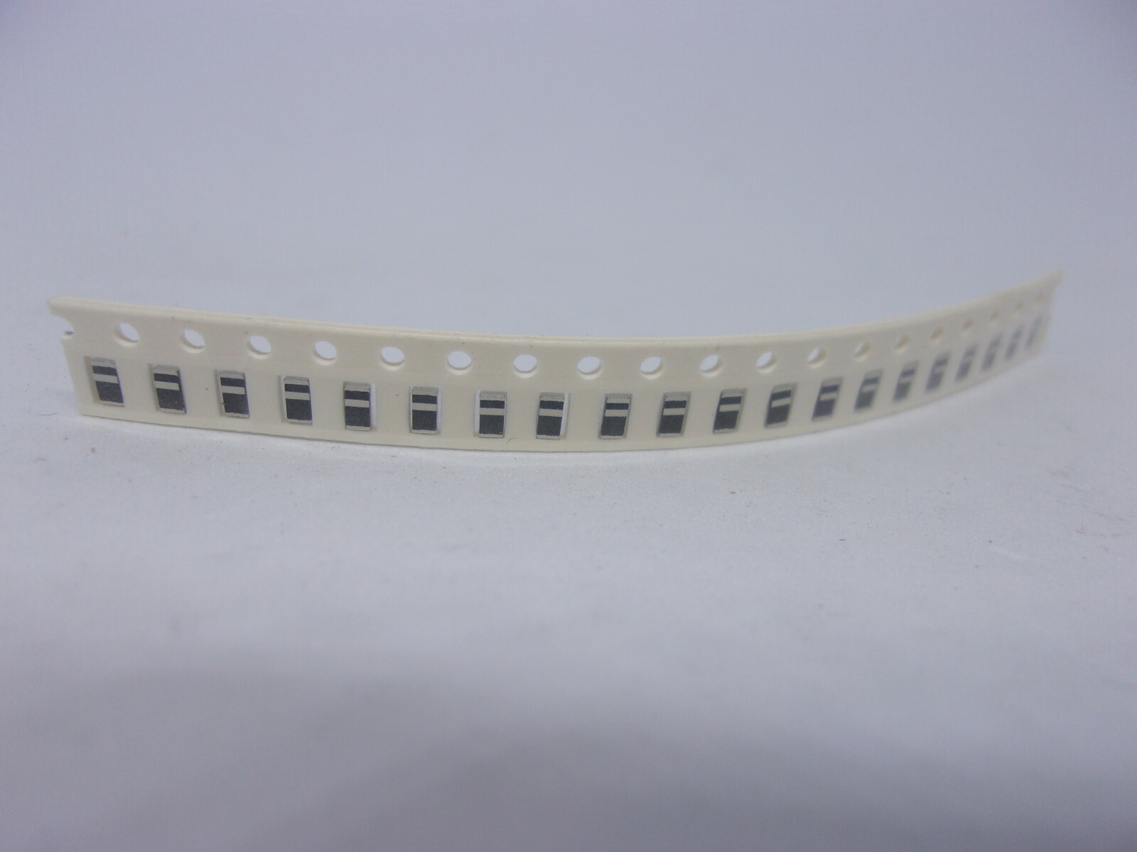 20 Pcs Pack Lot CD4148WP SMD Small Switch Diode Resistor Type 1N4148 1206 4148