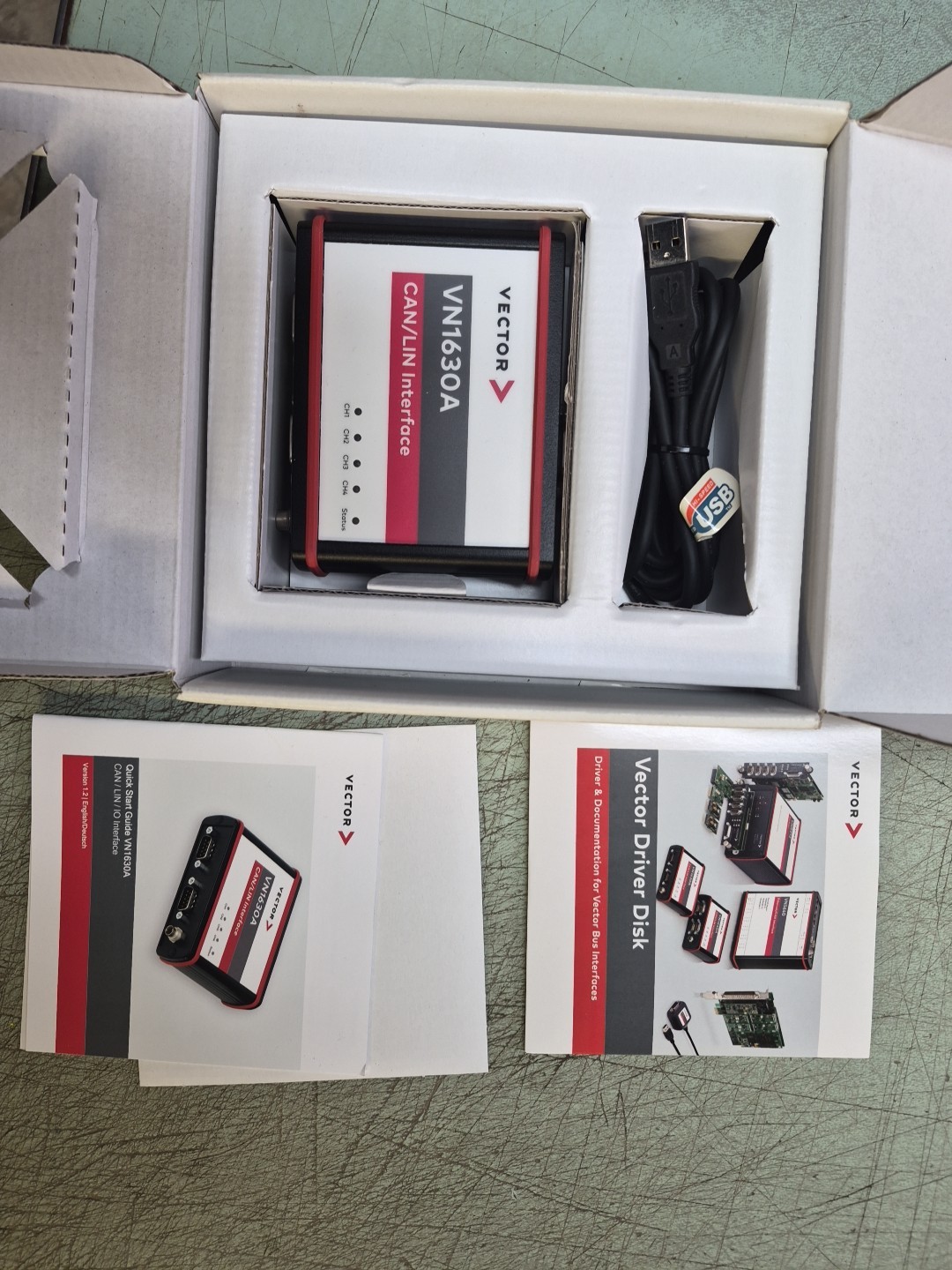 Vector VN1630A CAN/LIN Interface – Full Kit with Driver Disk and Manual