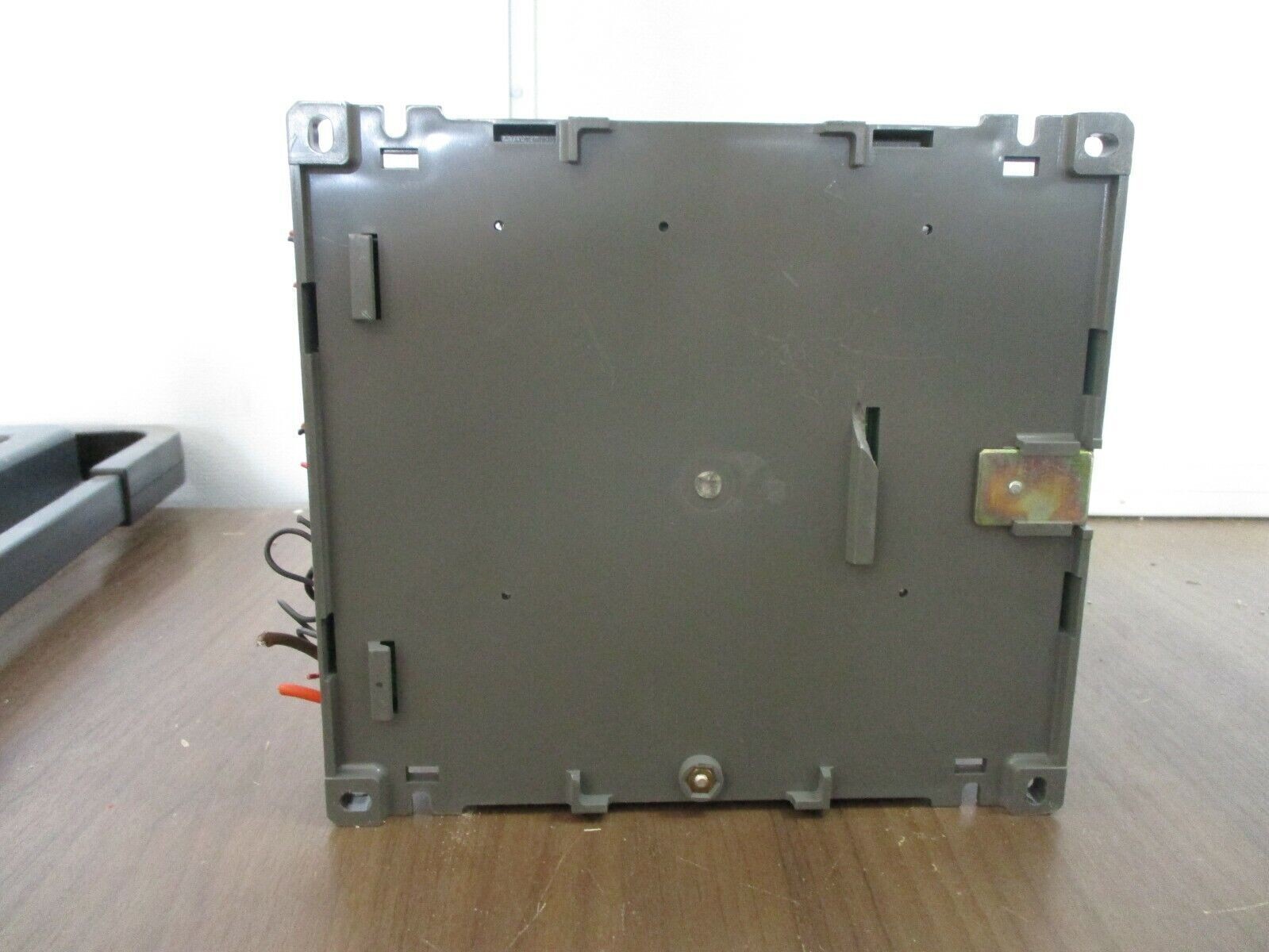 Johnson Controls/Metasys Controller DX-9100-8454 24VAC *Chipped Mounting Foot*