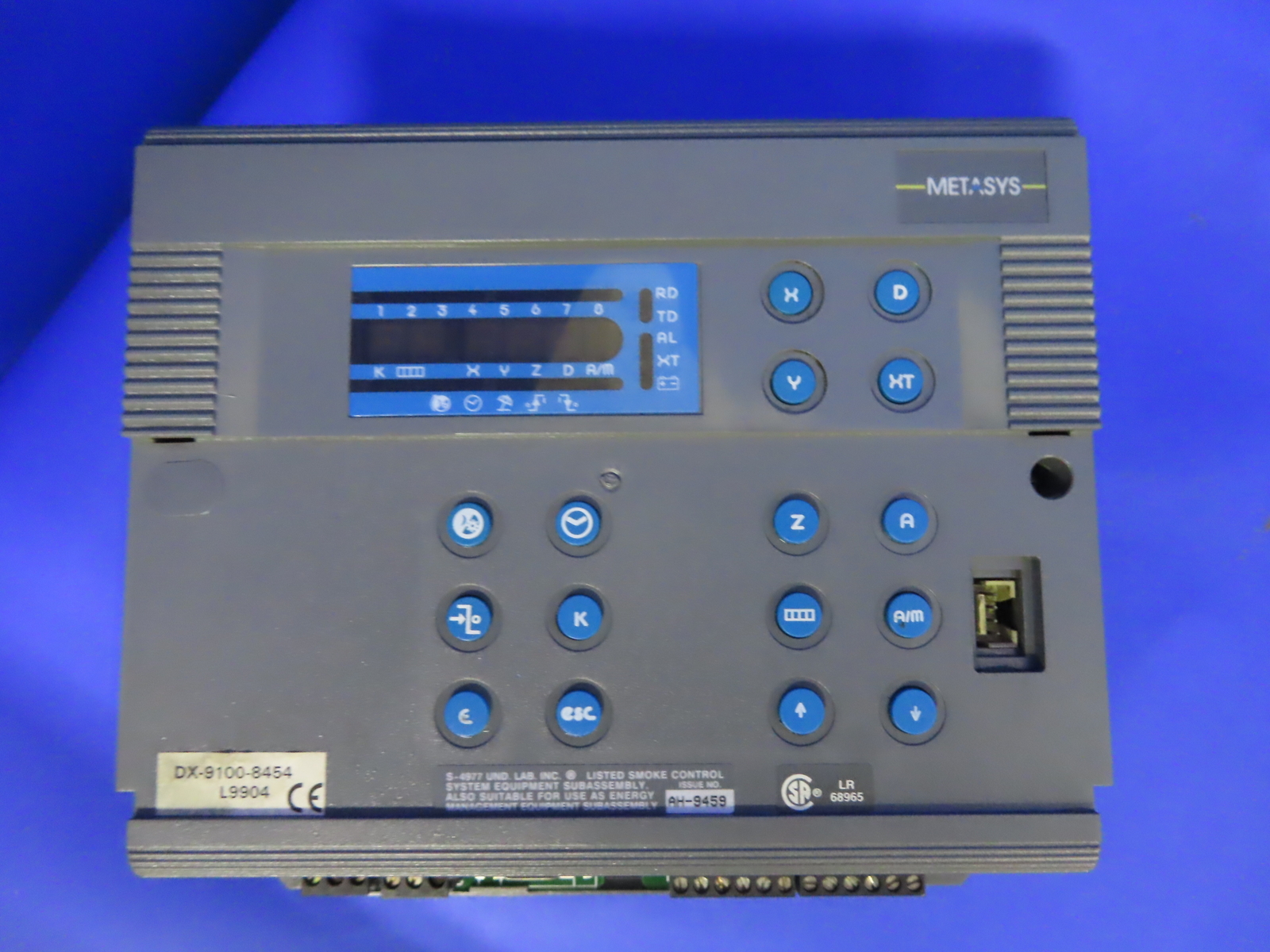 JOHNSON/METASYS PROGRAMMABLE CONTROLLER DX-9100-8454 MISSING COVER 24V 14 OUTPUT
