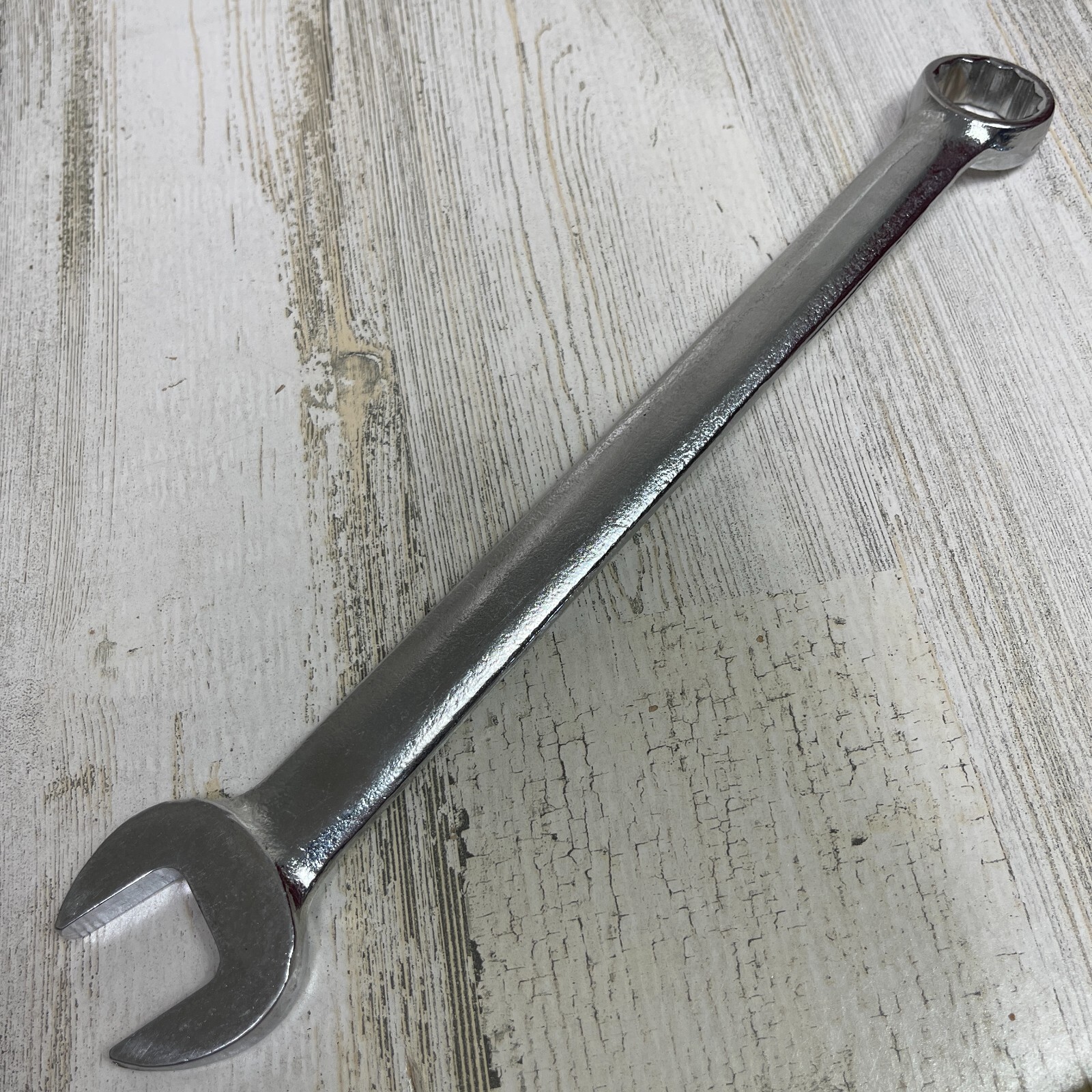 Gray Canada 24MM Metric Combination Open and 12 Pt Box End Wrench M024