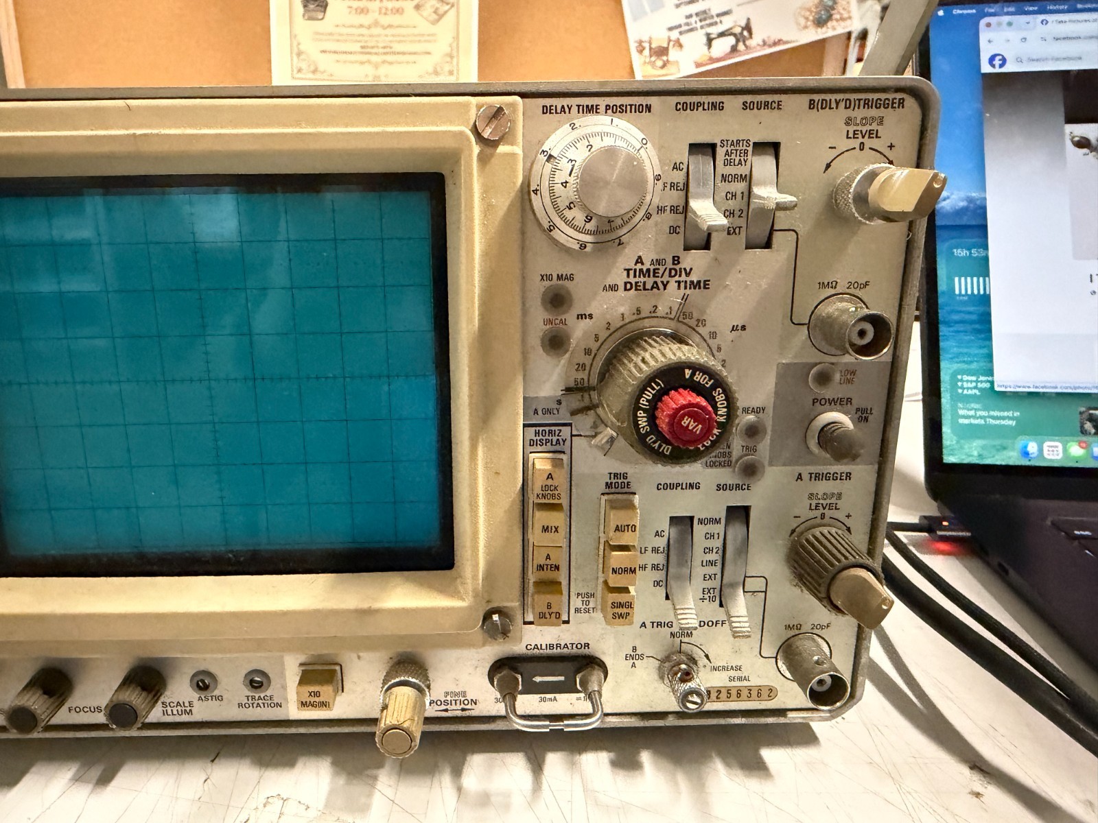 Tektronix 465 Oscilloscope