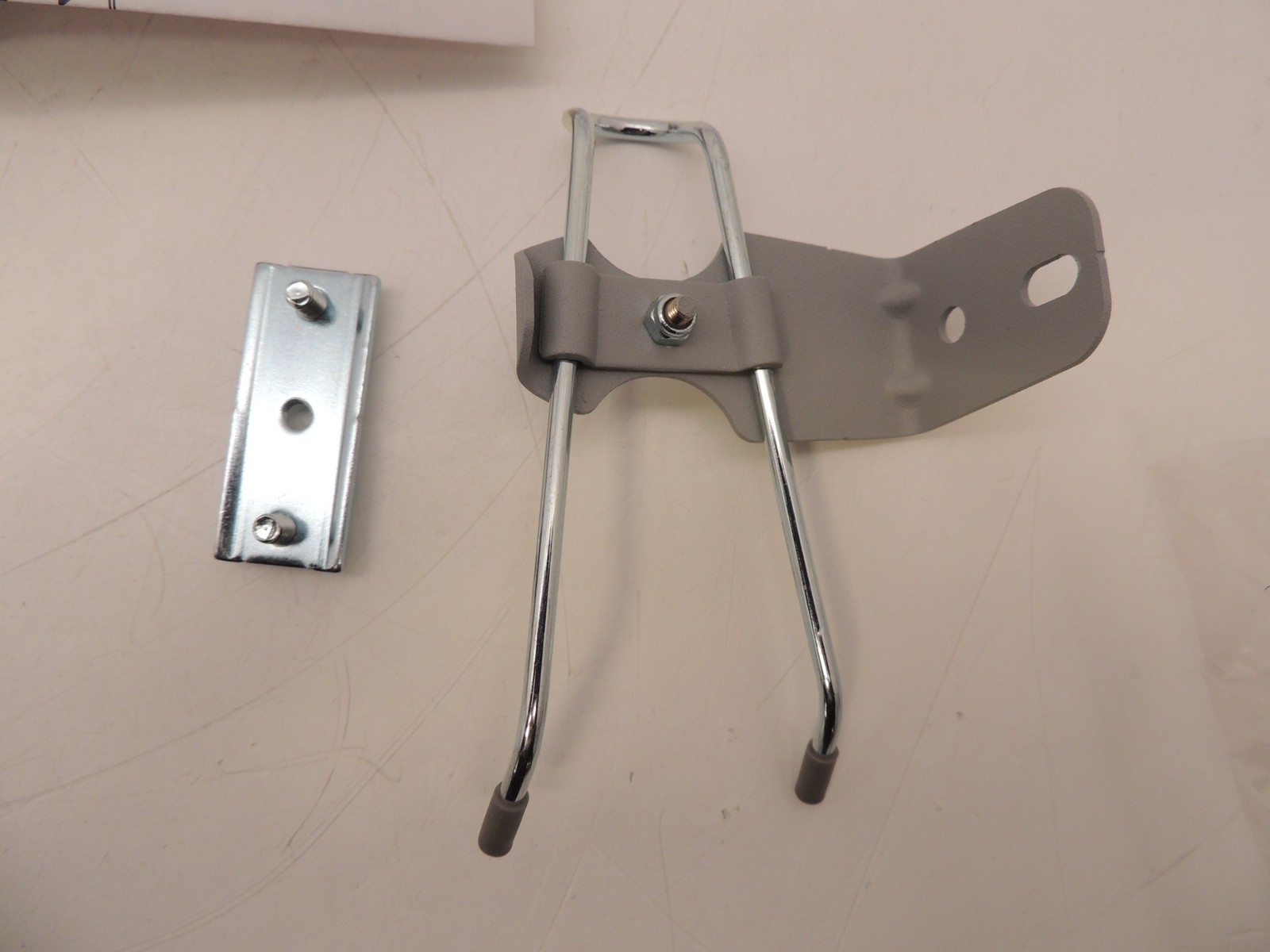 Lot of 2 NEW Ergotron Cart Mounted Barcode Scanner Holder 97-543-207