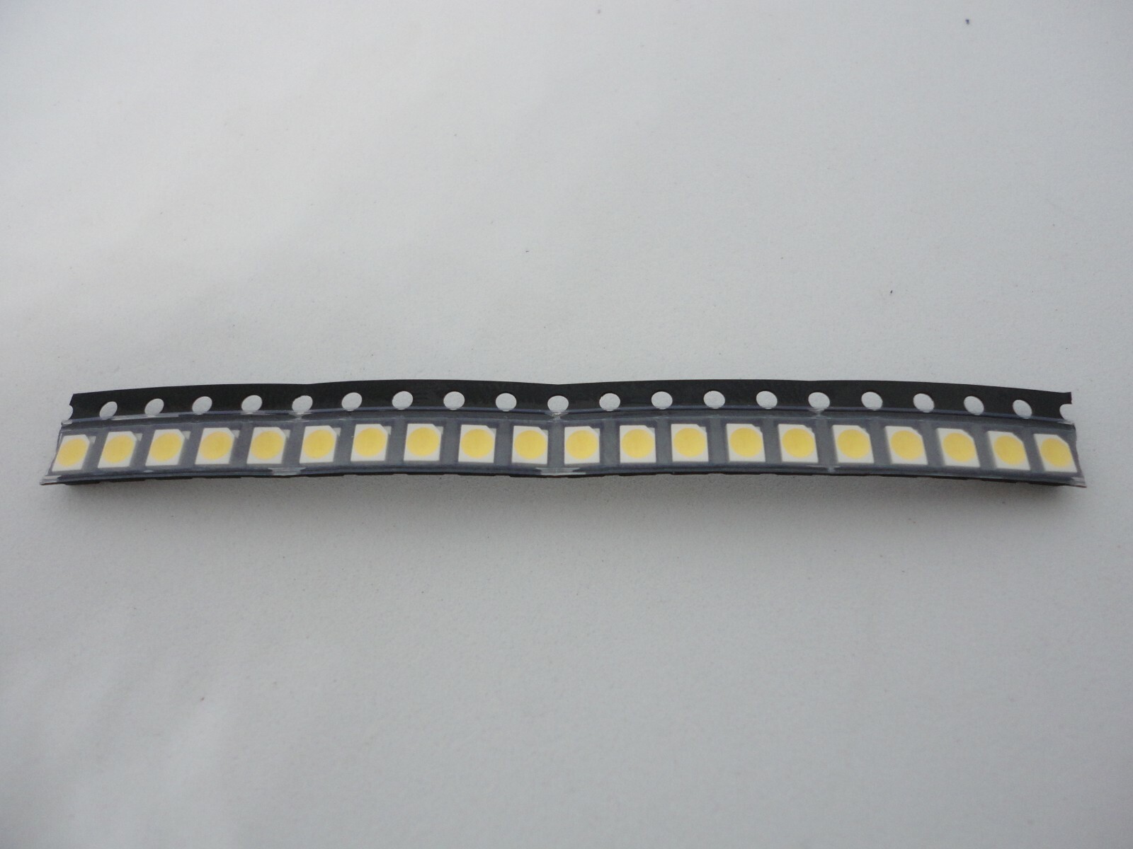 20Pcs Pack Lot Bright SMD LED Small Light Emitting Diodes 3528 1210 WHITE Color
