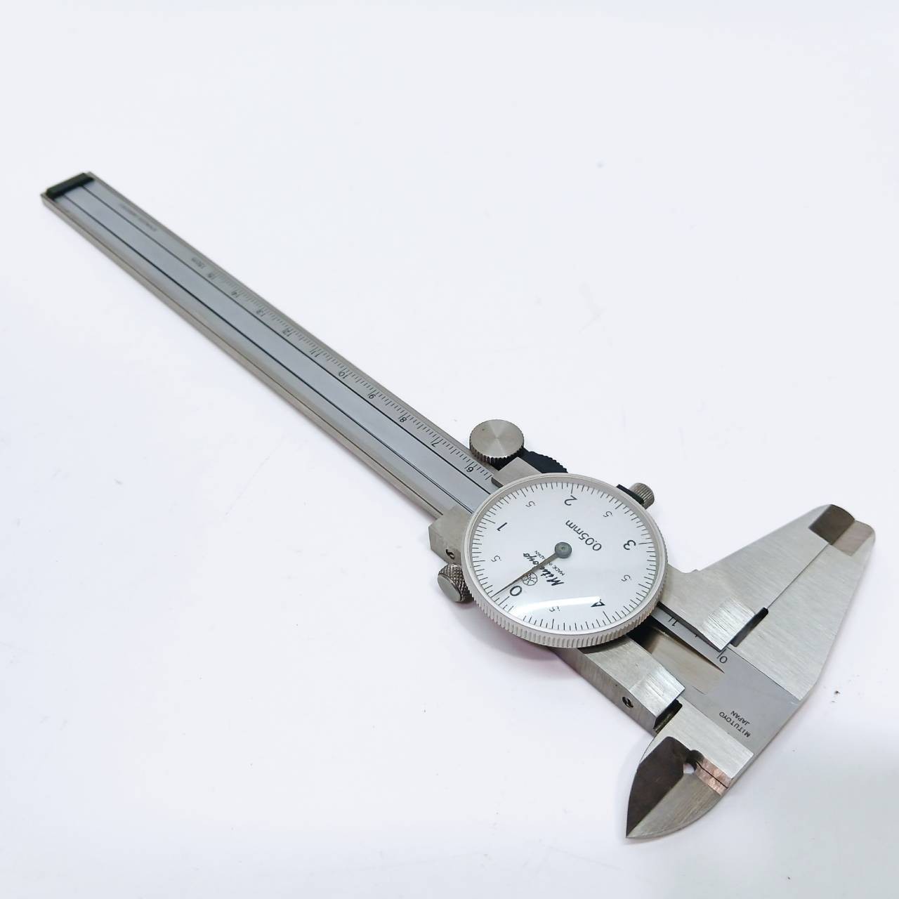 Mitutoyo Dial Vernier Caliper 505-660-50 D15E 150mm 0.02mm Made in Japan AJ2321T