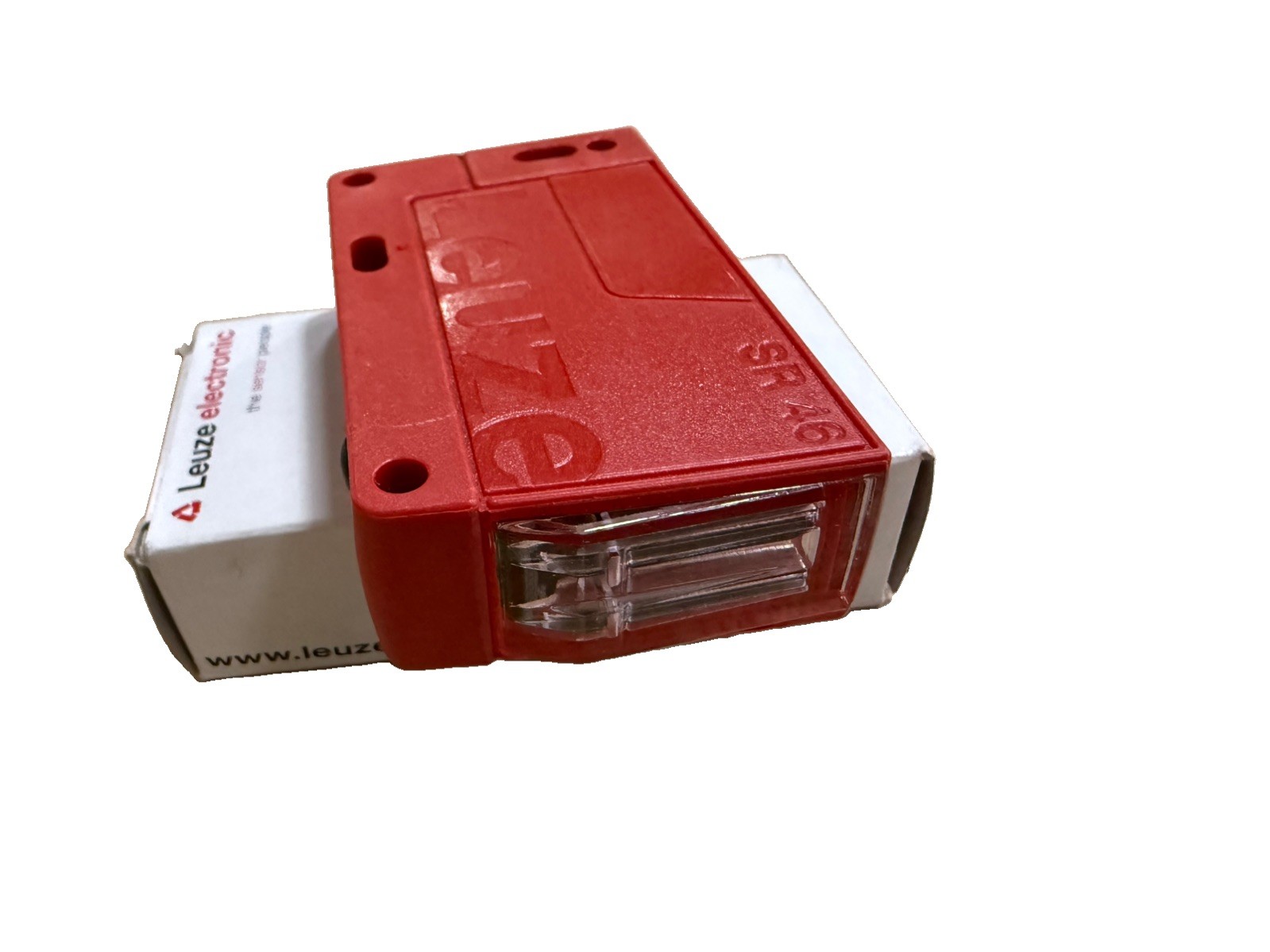 Leuze Photoelectric Sensor – PN 50125752 *US VENDOR*