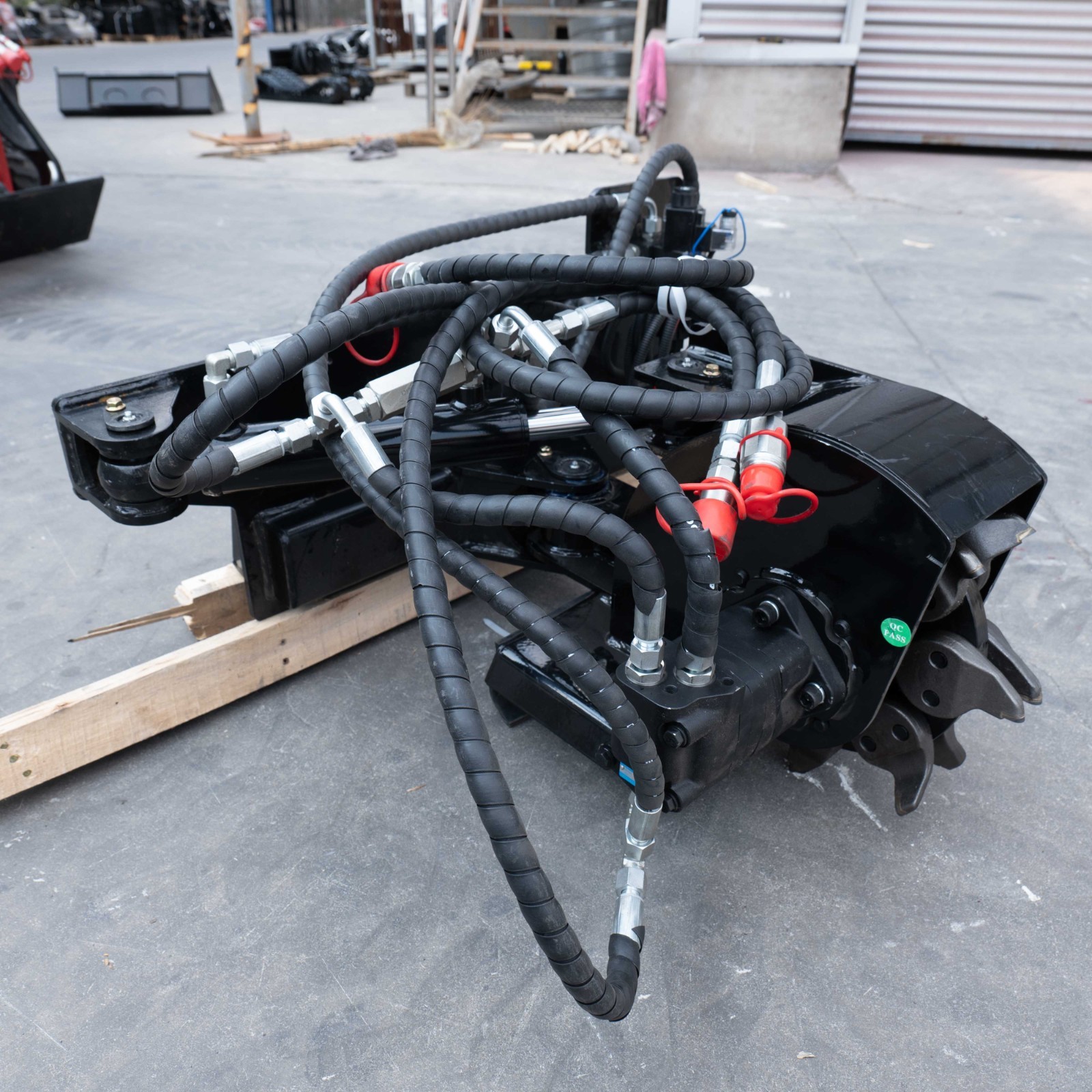 New Arrival Swing Type Stump Grinder Attachment for Mini Skid Steer Loader