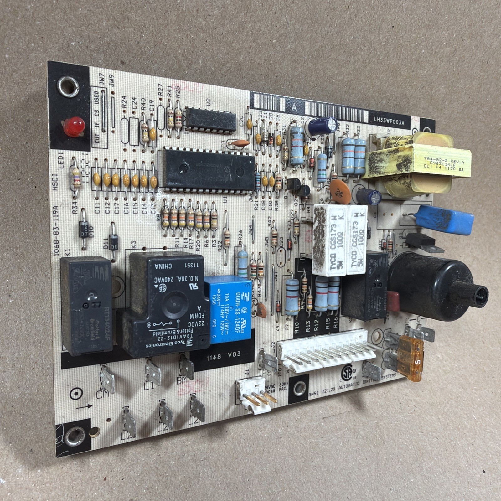 TESTED🔥 Carrier Bryant LH33WP003A Furnace Control Board 1068-83-119A