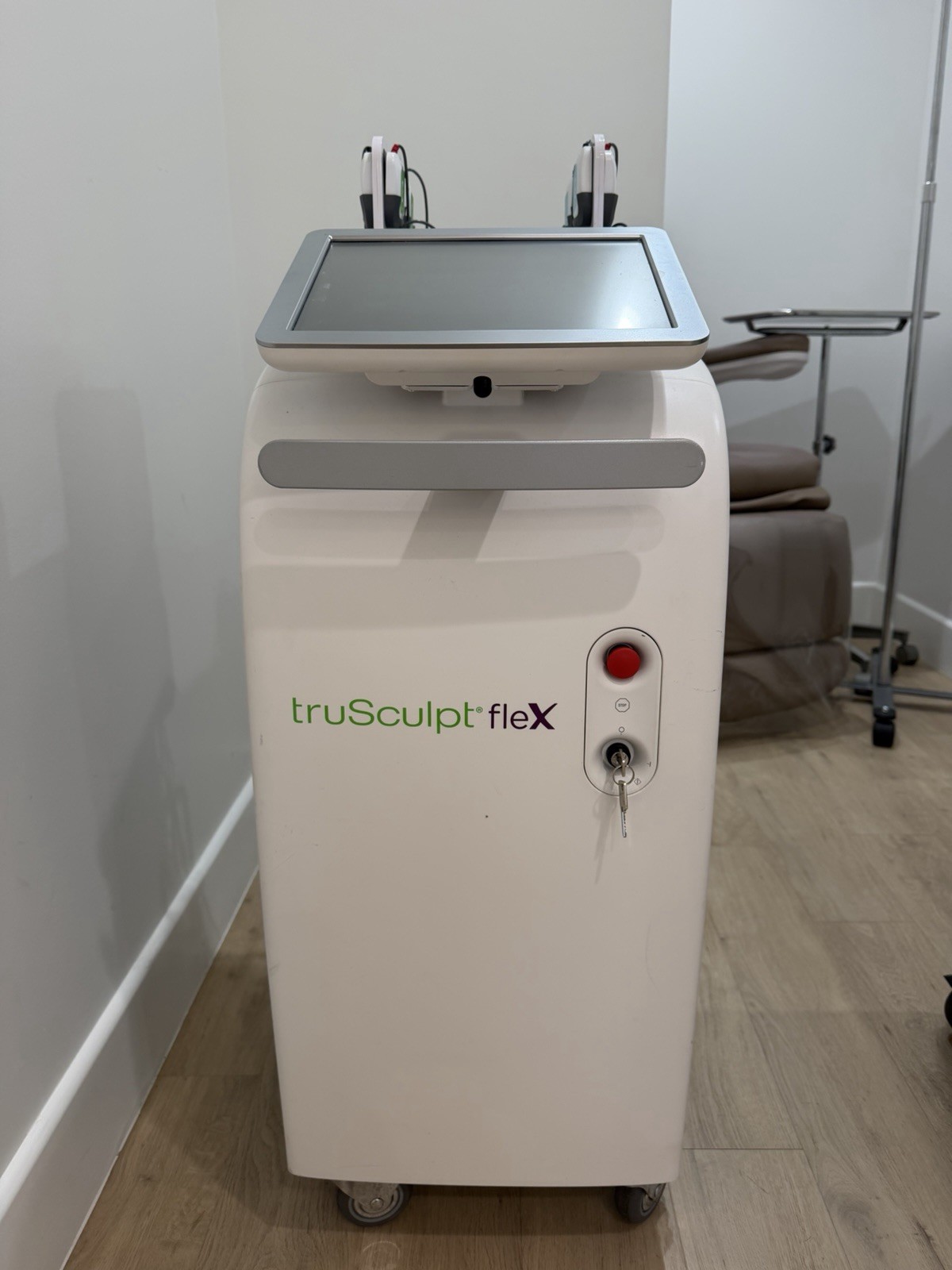 CUTERA truSculpt flex Cart-Mounted Muscle Stimulator for Body Contouring