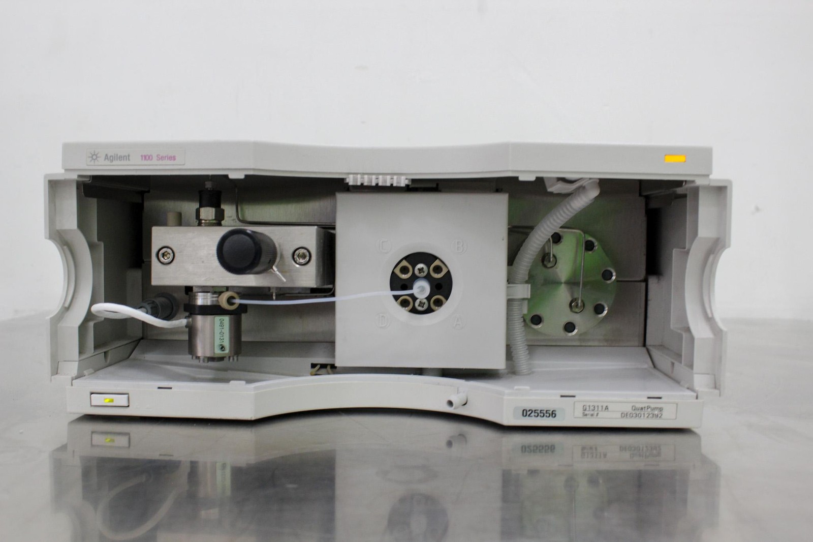 Agilent 1100 HPLC G1311A Quat Pump – Fair Condition (3320041828)