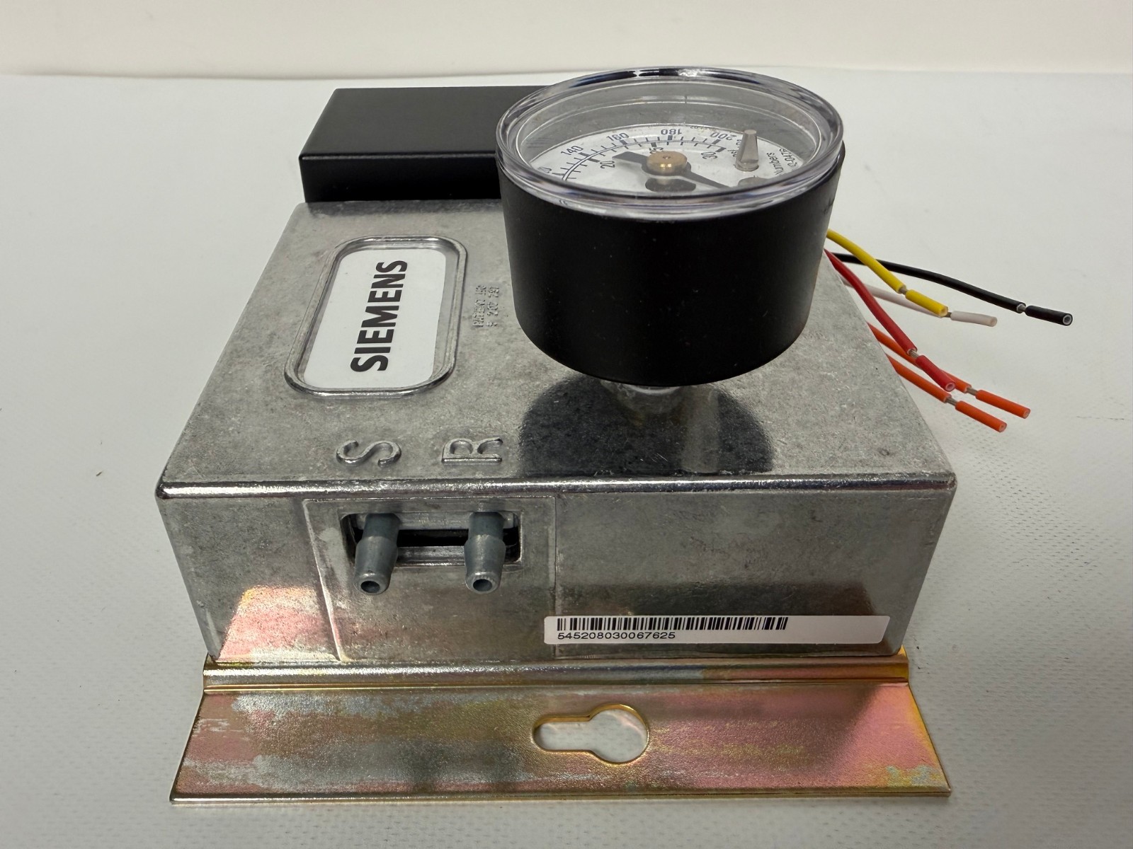 SIEMENS 545-208 ANALOG OUTPUT PNEUMATIC TRANSDUCER AO-P TRANSDUCER NEW