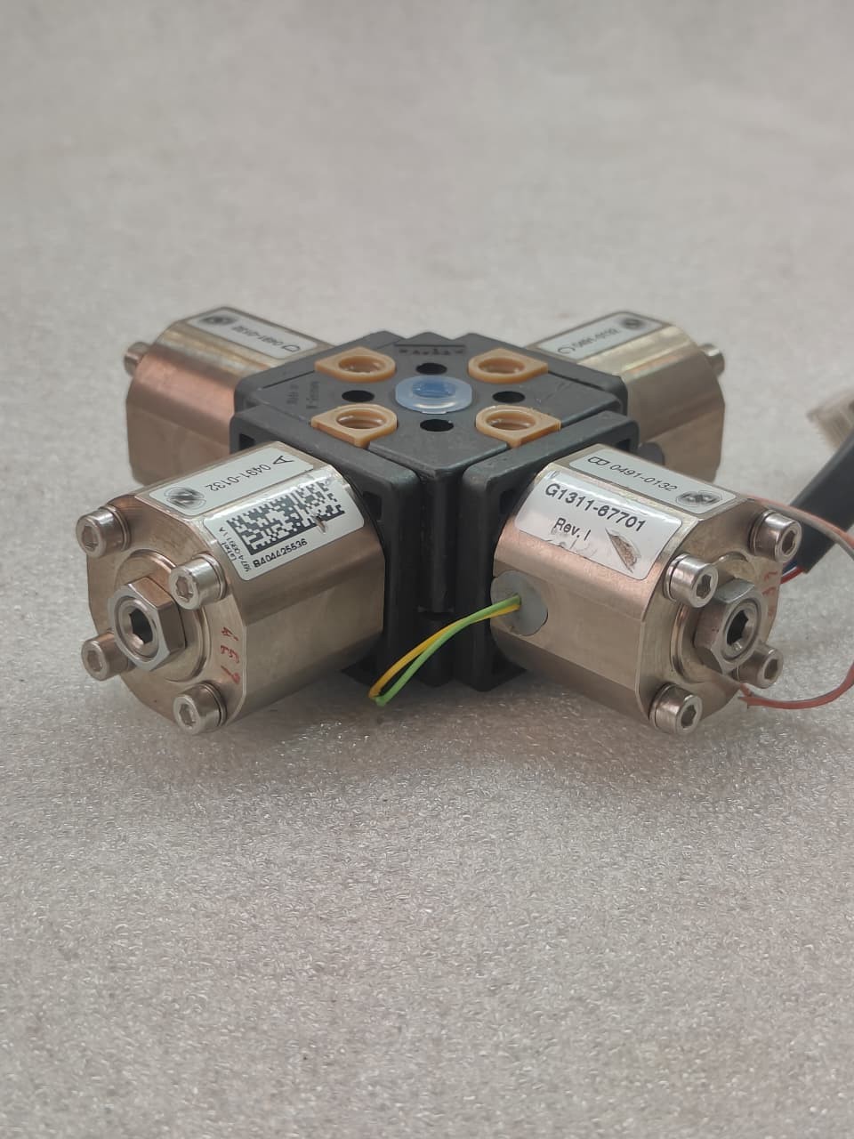 AGILENT TECHNOLOGIES G1311-67701 MCGV MULTI CHANNEL GRADIENT VALVE ASSY REV:I