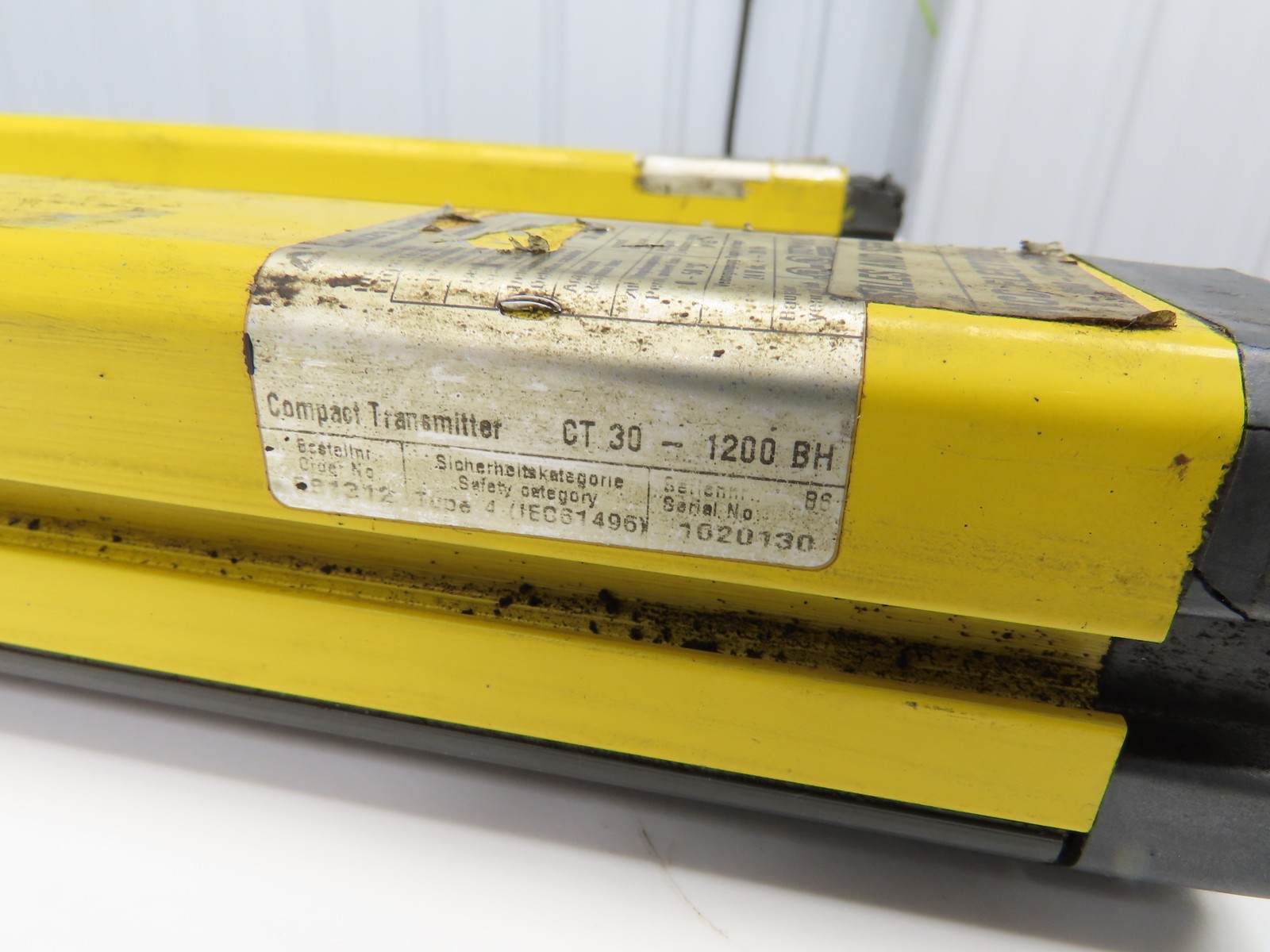 Leuze Lumiflex Safety Light Curtain Transmitter Receiver Set 1200mm-Parts/Repair