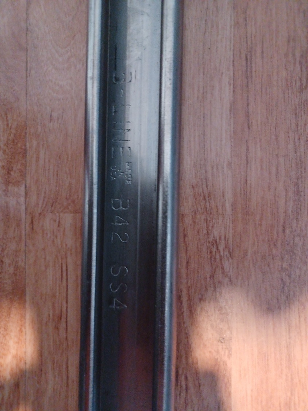 B-LINE SOLID STRUT CHANNEL 1″×1-5/8″×40-5/8″ STAINLESS STEEL 304 12 GAUGE Qty 1