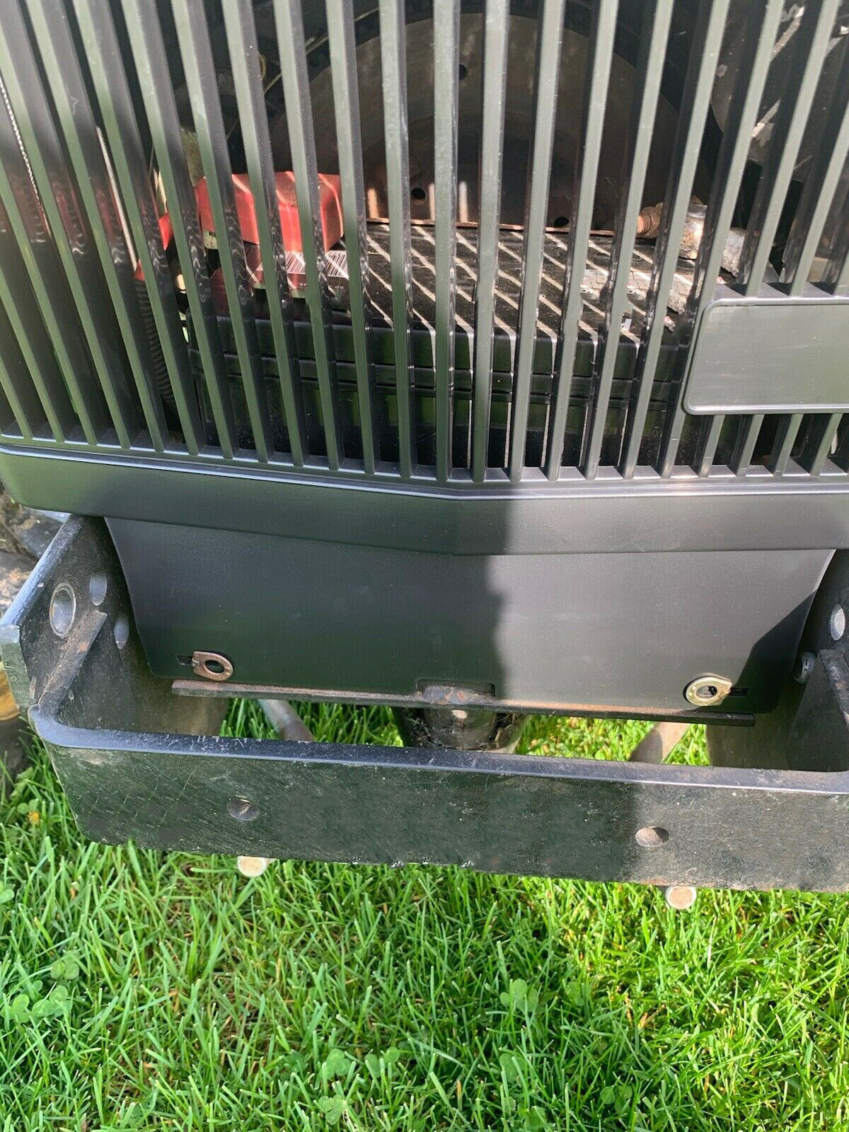 Black Front Grille Grill For John Deere 415 425 445 455 Tractor for AM116207