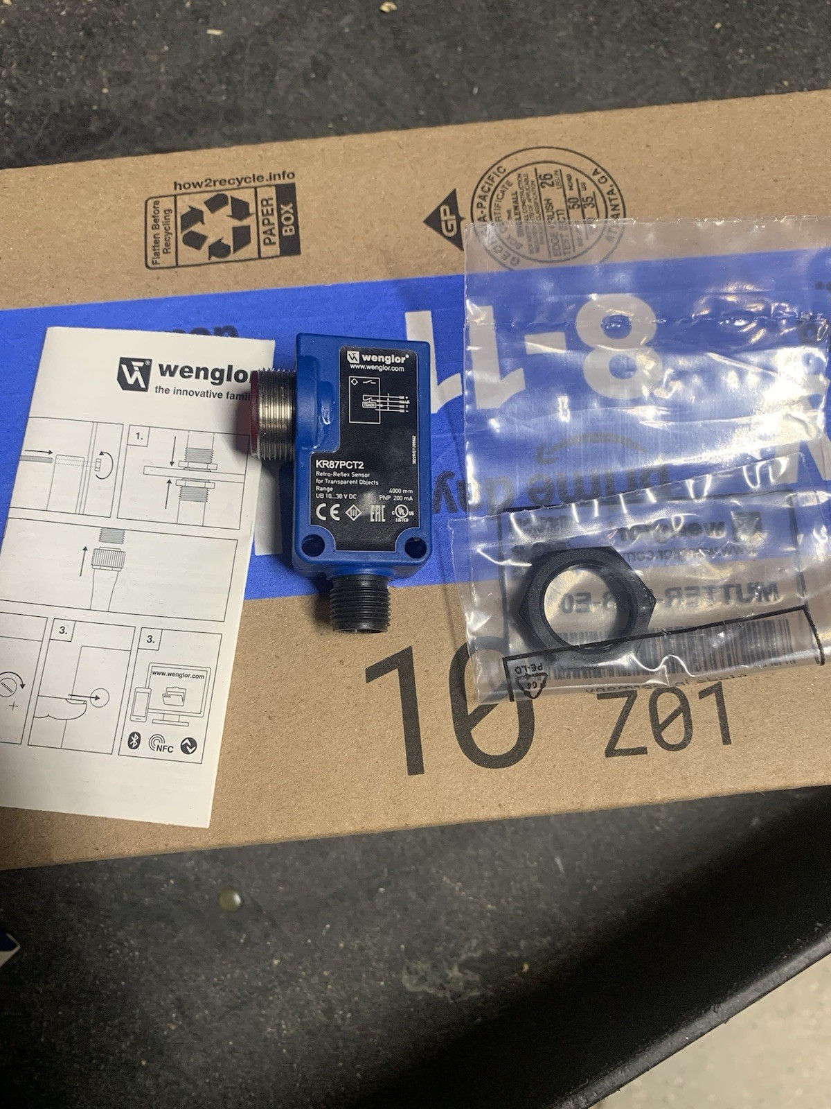 WENGLOR KR87PCT2 / KR87PCT2 (BRAND NEW)