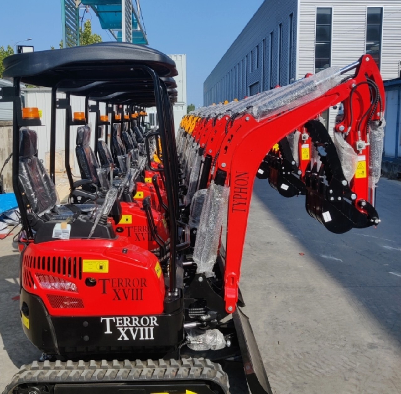 FREE SHIPPING 2025 2 Ton New Mini Excavator, KUBOTA D902 Diesel Engine 16 hp