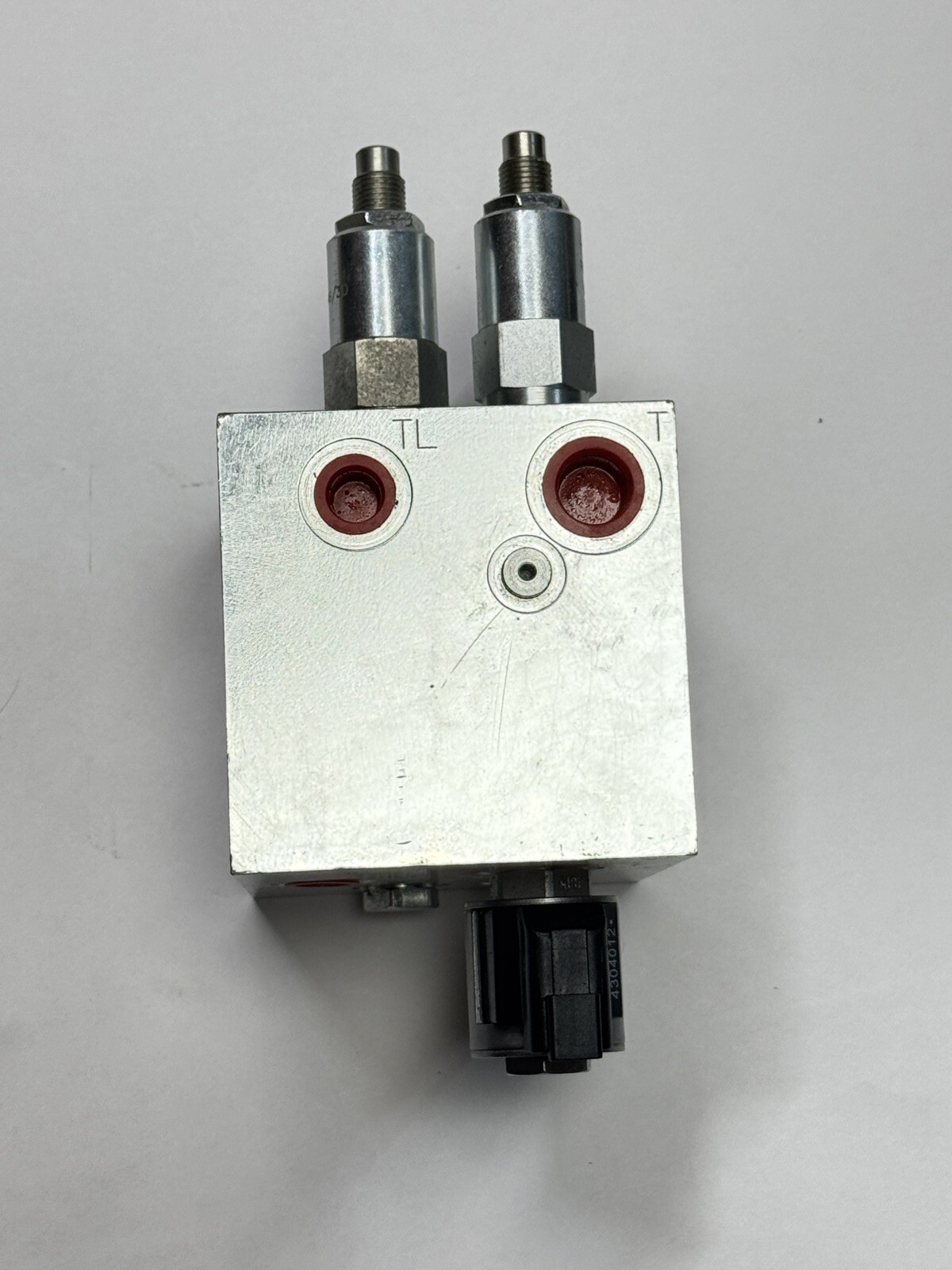 Hydraforce Solenoid Valve Hydraulic Manifold HF100193-15 RV1026A0N04 RV5820AOP46