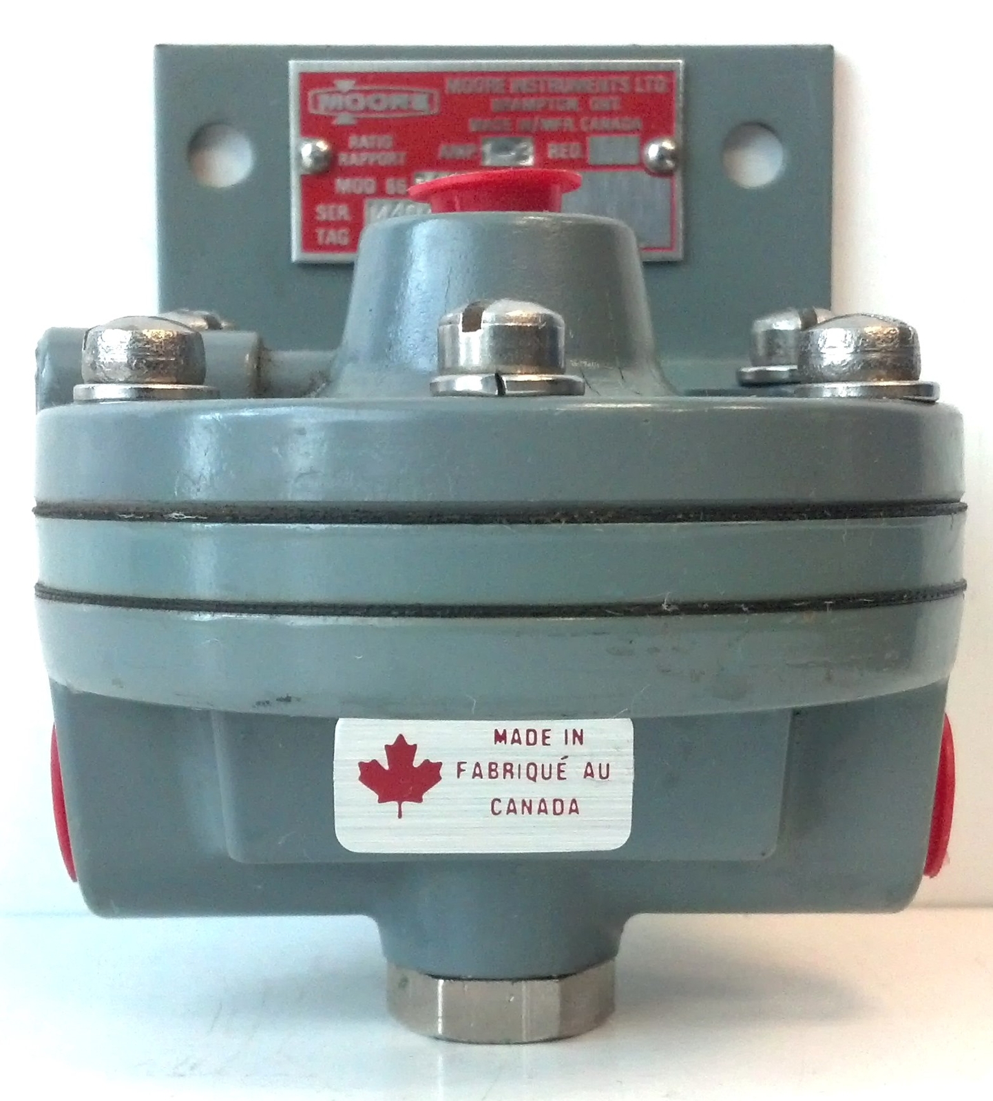 Moore 66BA3 1/4″ NPT Series 66 1:3 Amplifying Pneumatic Relay