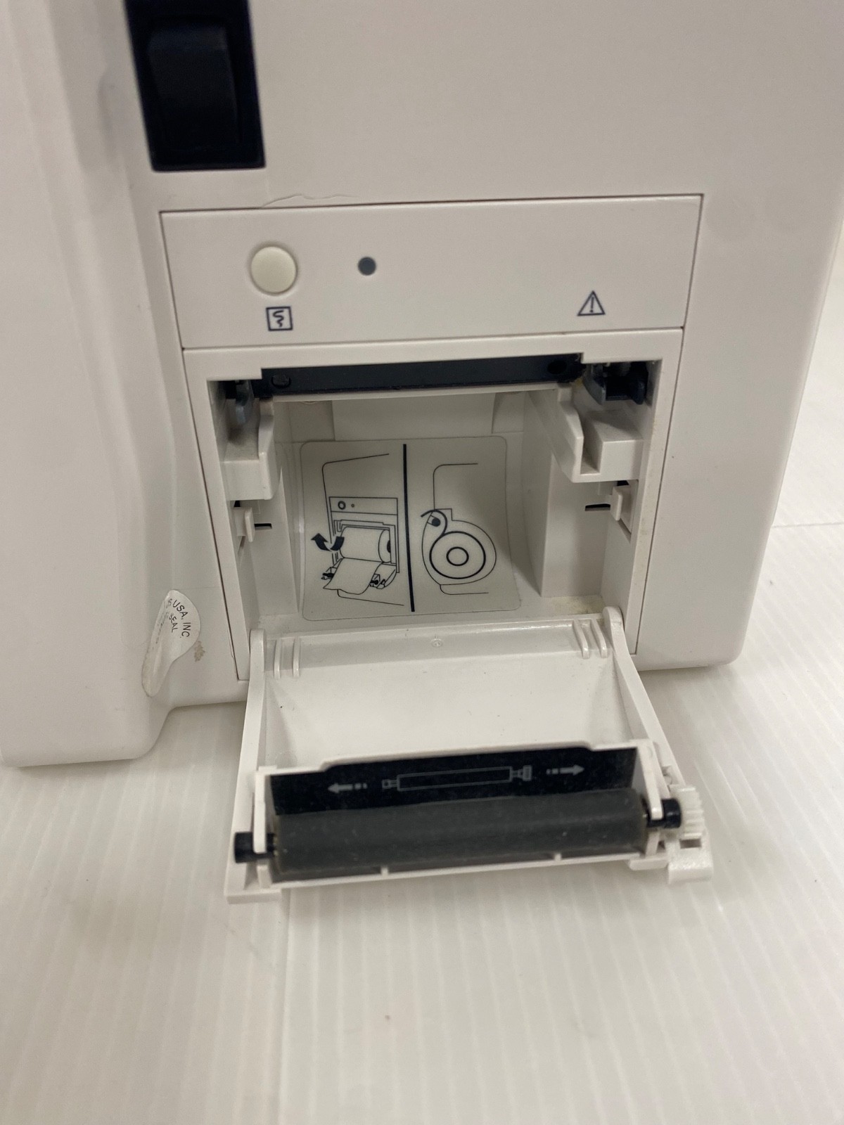 MINDRAY Datascope Passport V Patient Monitor Screen Damage Powers on