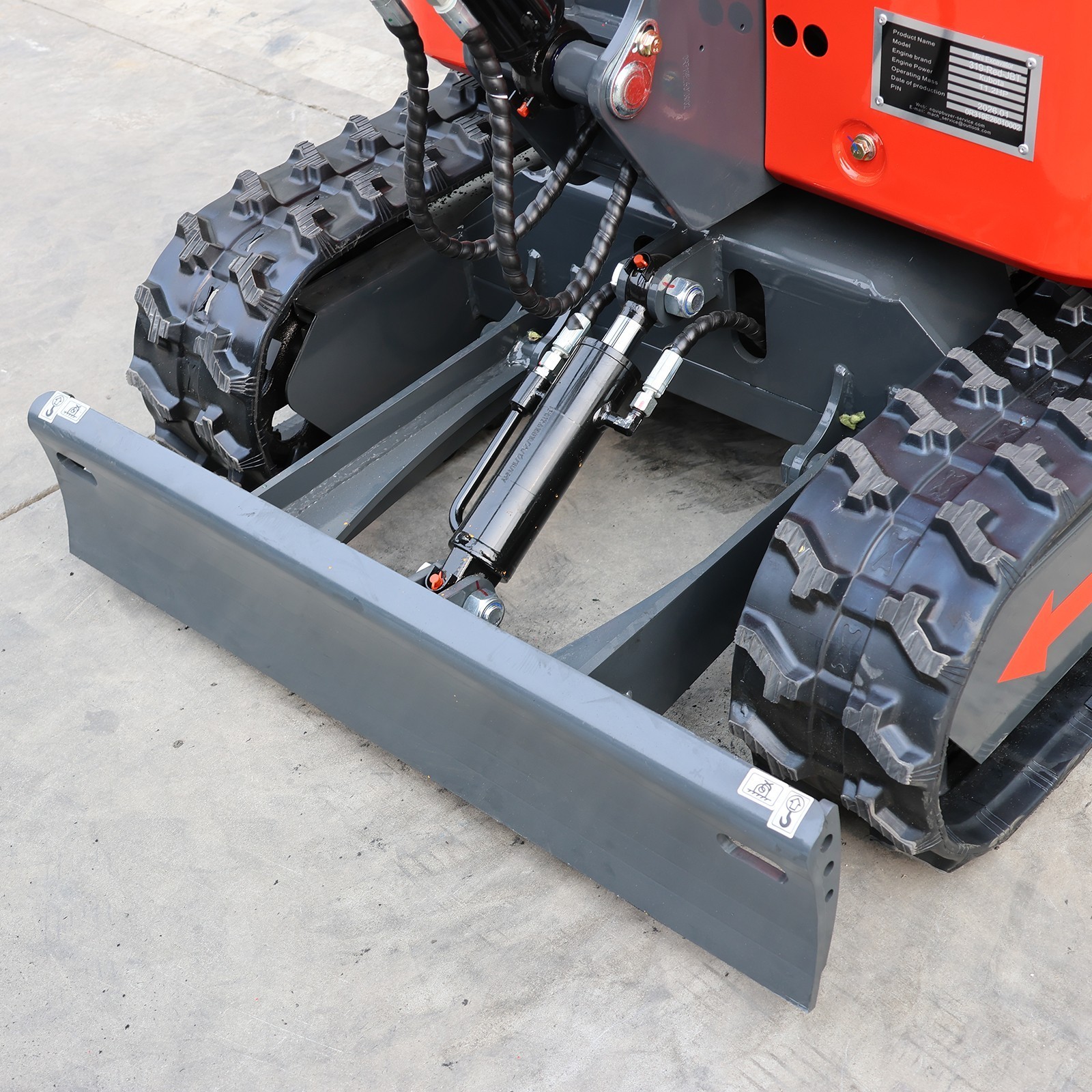 Mini Excavator 1.4Ton Digger 11.5hp Kubota Diesel Pilot System EPA Engine USA