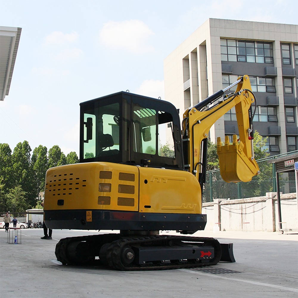 3.5 Ton Mini Excavator Kubota V1505 Cab AC Boom Swing Hydraulic Pilot EPA 25HP