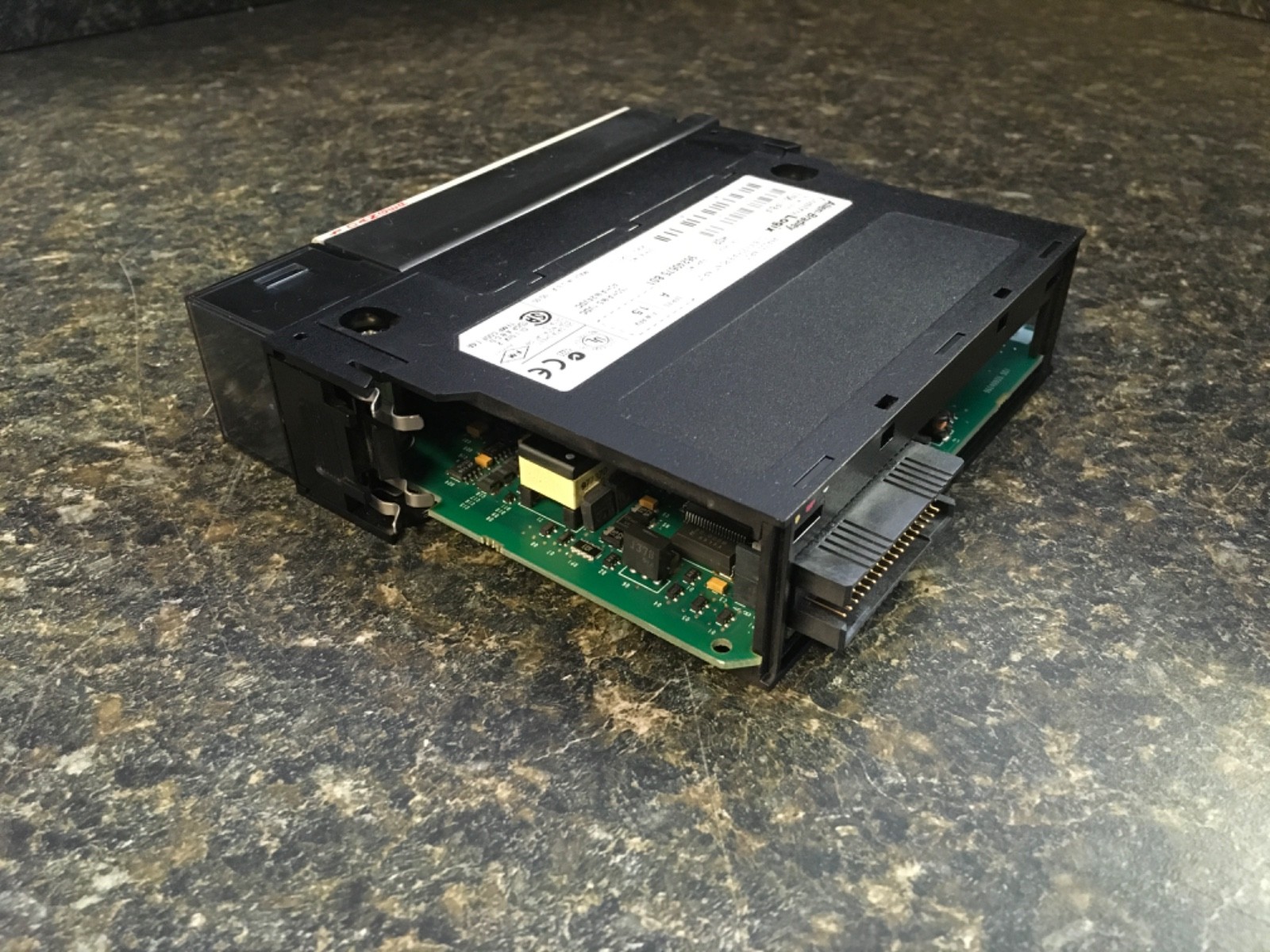 Allen-Bradley 1756-IF8/A ControlLogix 8 Point A/I Module FW 1.5 PN: 96240675 B01