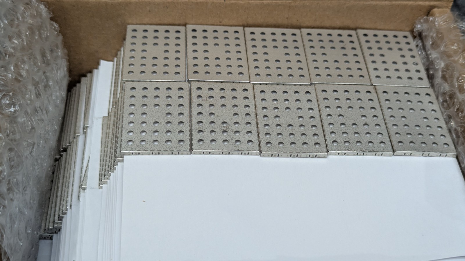 🔥250 New🔥 Laird Circuit Shield Cover 38mm x 26mm x 2mm Interior Dimensions