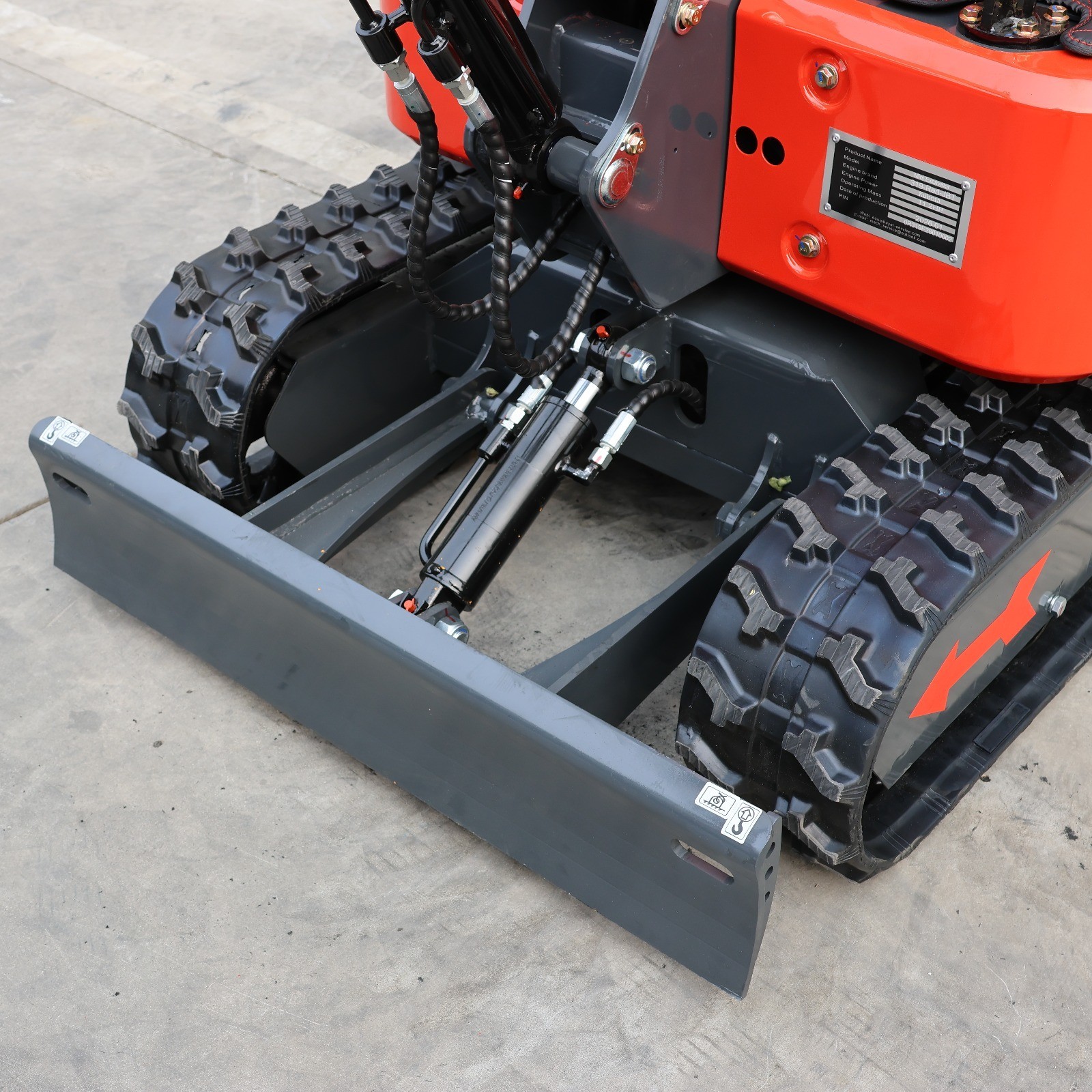 FREE SHIP 1.4Ton Diesel Mini Excavator Kubota Crawler Hydraulic Thumb Digger USA