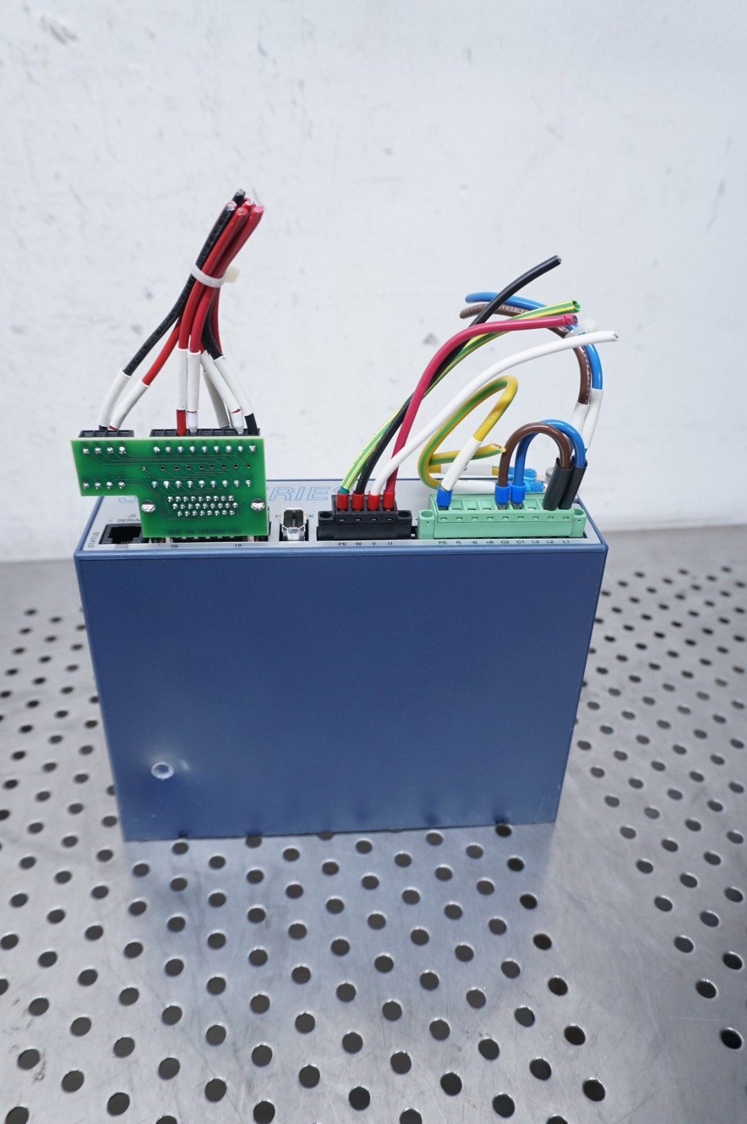 KOLLMORGEN S200 SERIES S20260-VTS Servo Drive