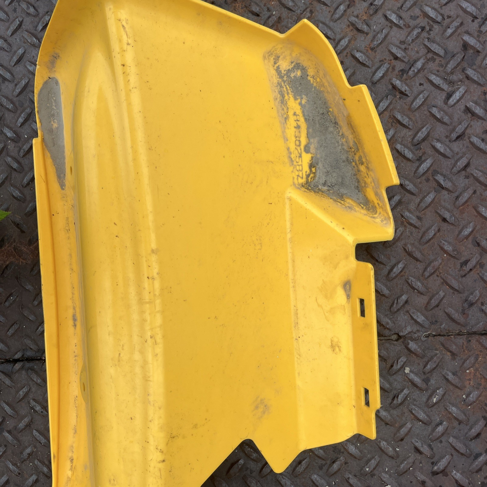NEW Left Side Fender New Holland L220 L218 OEM 84302587 47545564
