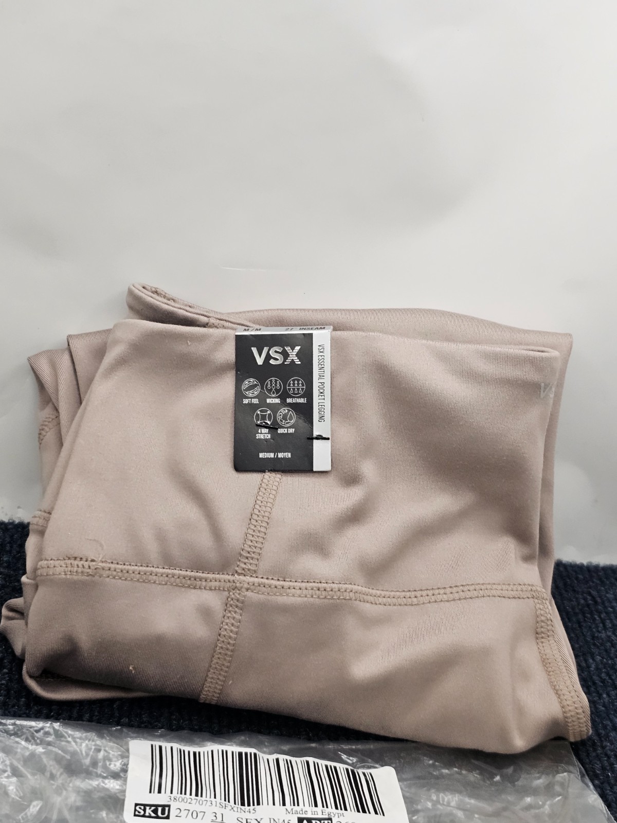 VSX Victoria’s Secret VSX Essential Pocket Leggings Size Medium 27″ Inseam